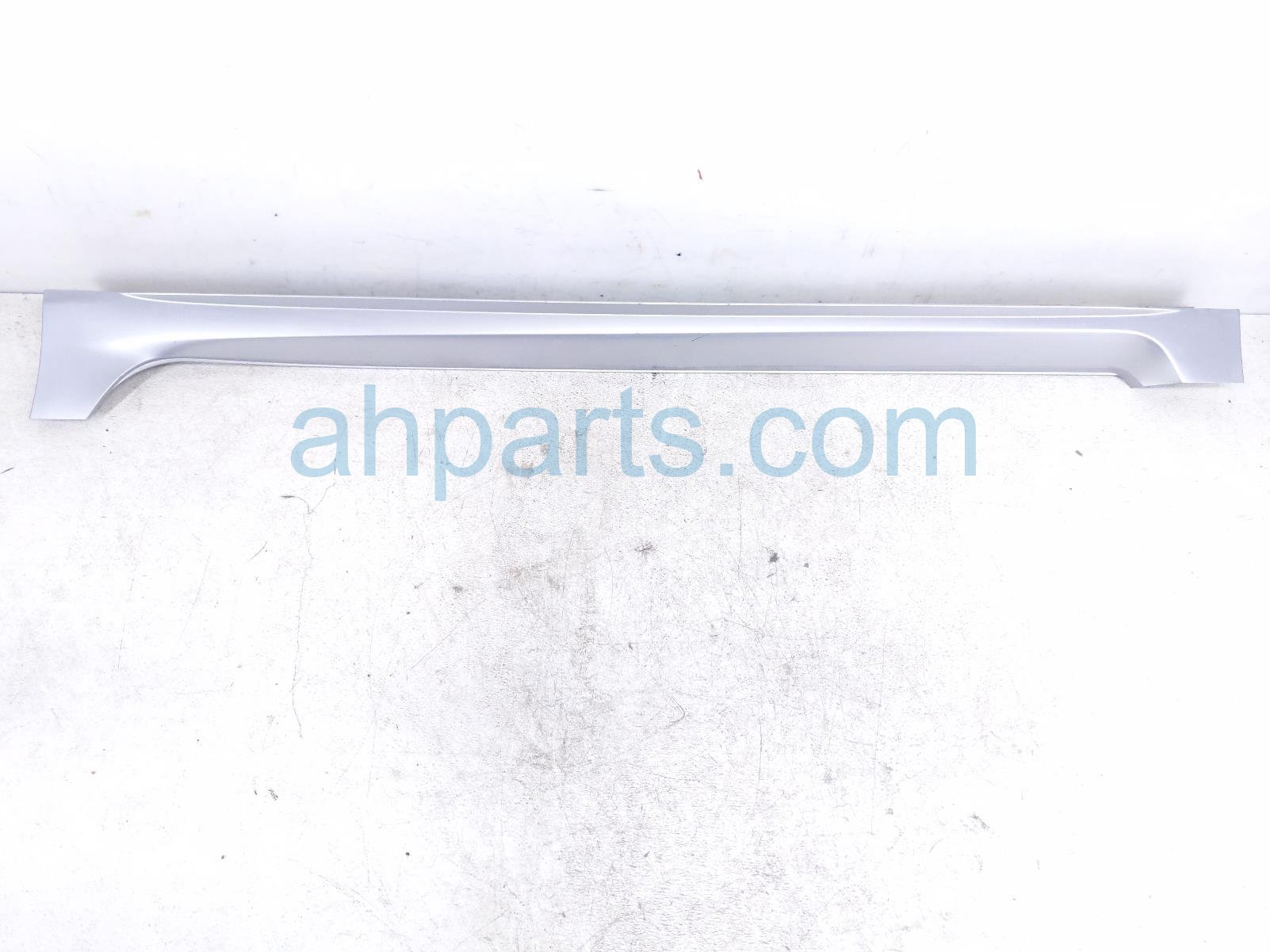 $165 Subaru LH SIDE SKIRT / MOLDING - SILVER $165 Subaru LH SIDE SKIRT / MOLDING - SILVER