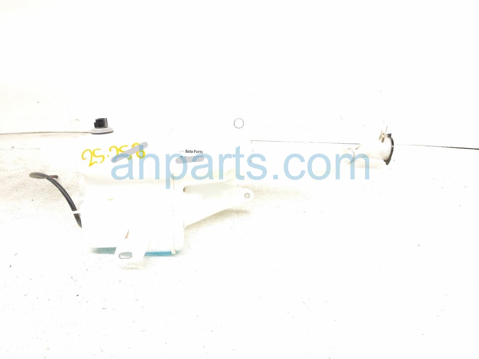 $150 Toyota WINDSHIELD WASHER RESERVOIR TANK