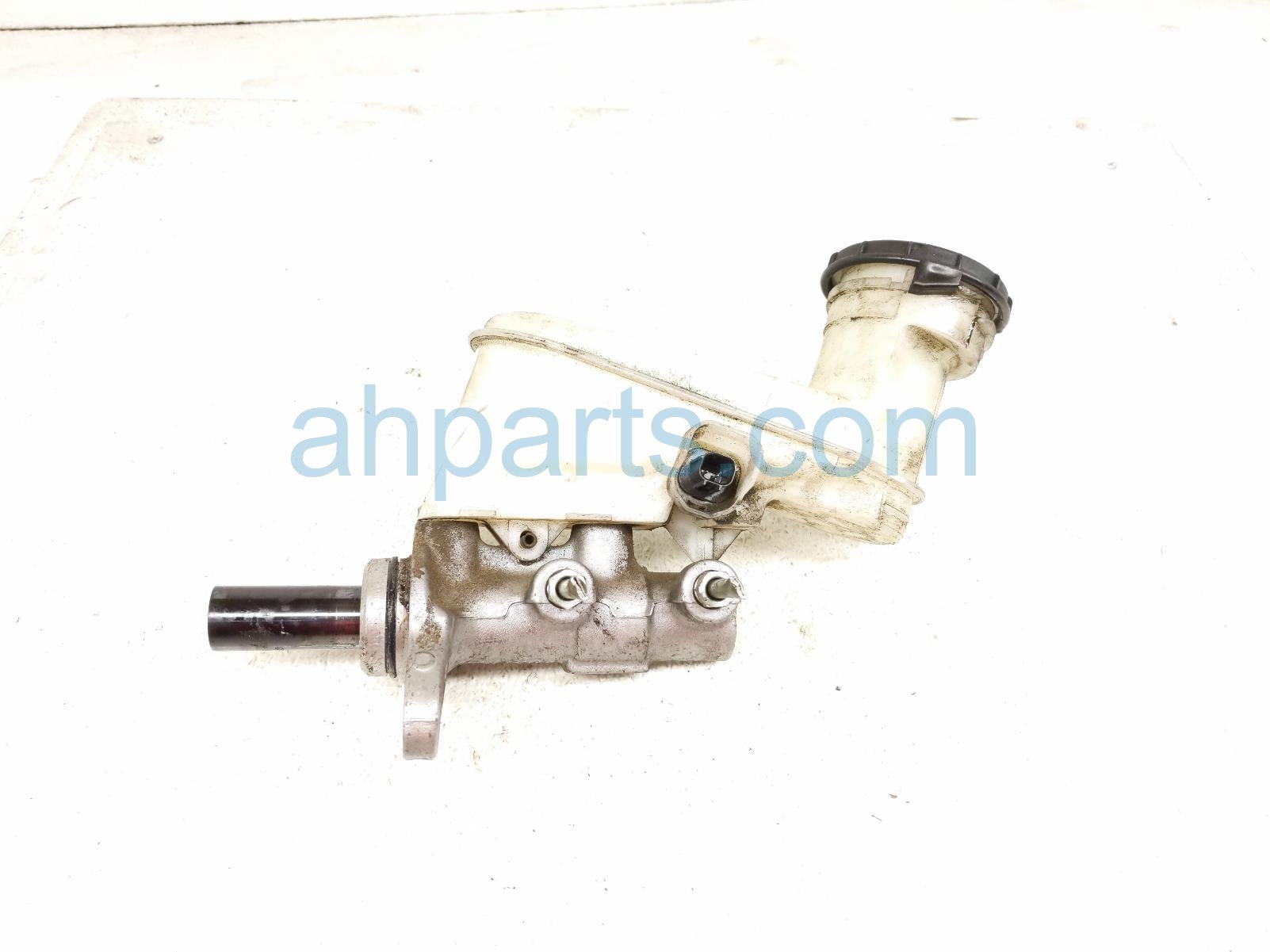 $45 Honda BRAKE MASTER CYLINDER W/RESERVOIR $45 Honda BRAKE MASTER CYLINDER W/RESERVOIR