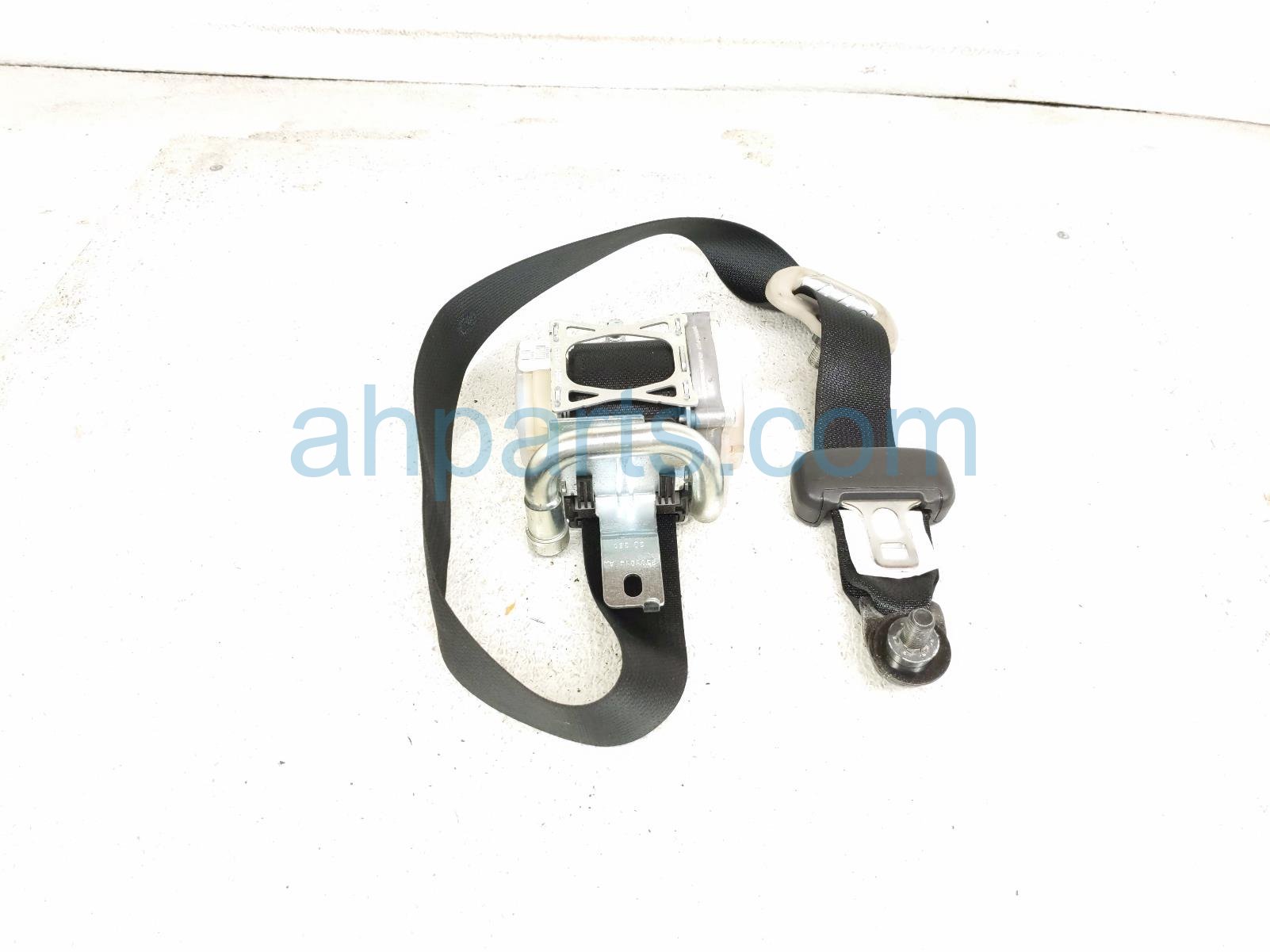 $125 Honda FR/RH SEAT BELT RETRACTOR - BLK $125 Honda FR/RH SEAT BELT RETRACTOR - BLK