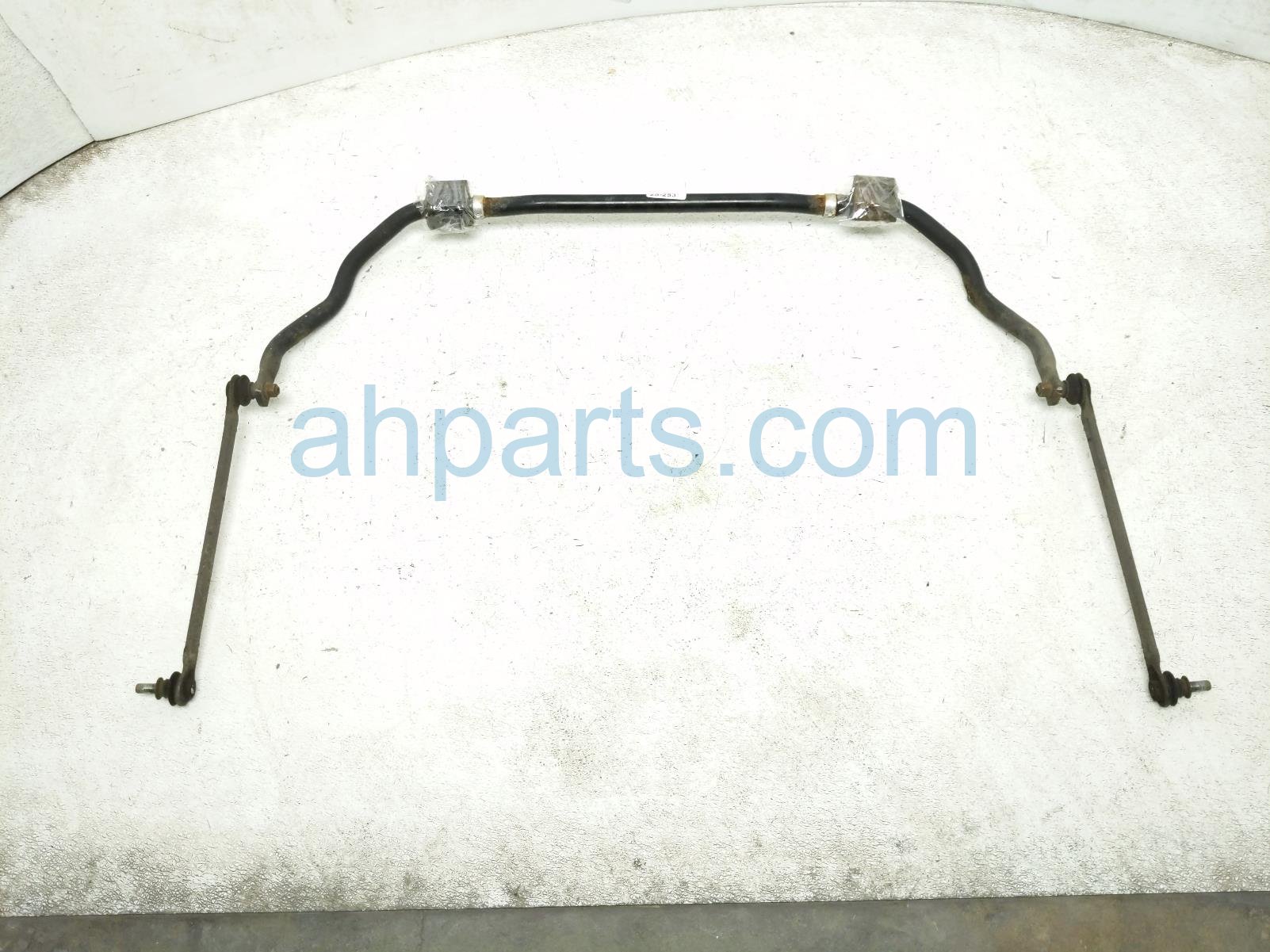$75 Toyota FRONT STABILIZER / SWAY BAR $75 Toyota FRONT STABILIZER / SWAY BAR