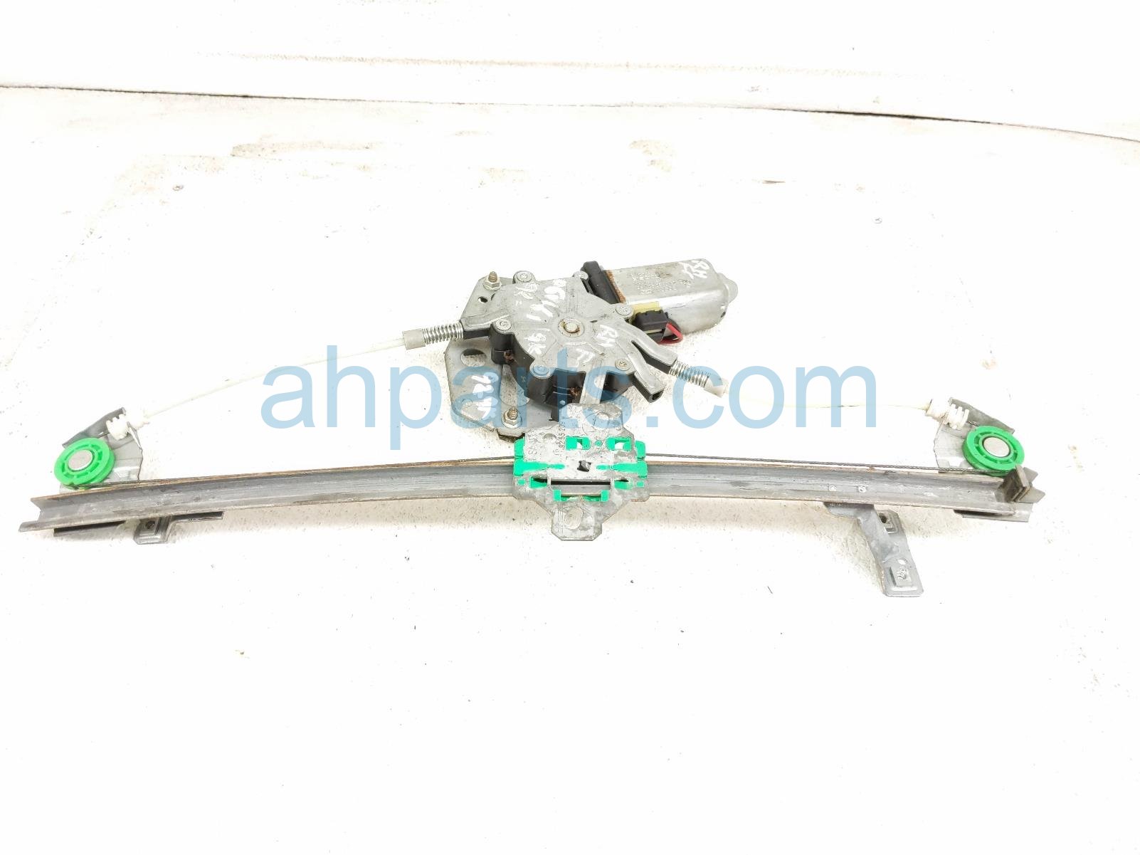 $65 Saab FR/RH WINDOW REGULATOR & MOTOR