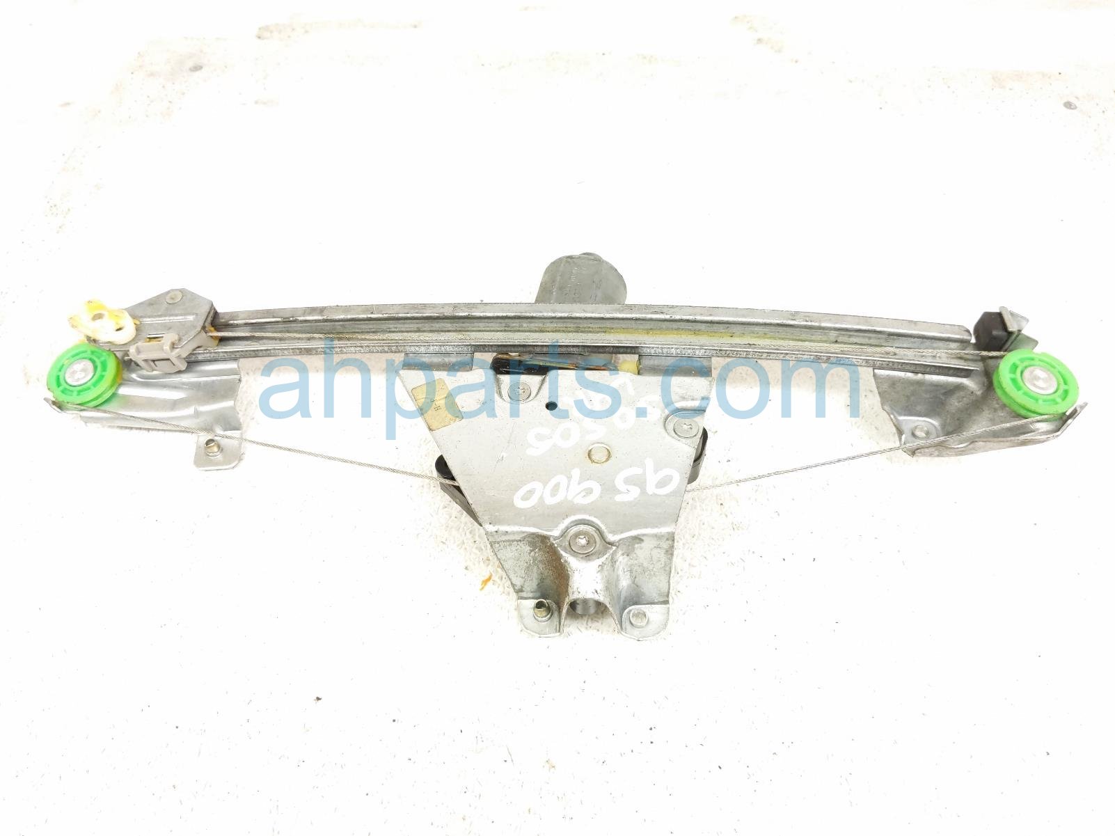 1995 Saab 900 Rear Driver Window Regulator & Motor 32019527 Replacement 1995 Saab 900 Rear Driver Window Regulator & Motor 32019527 Replacement thumbnail