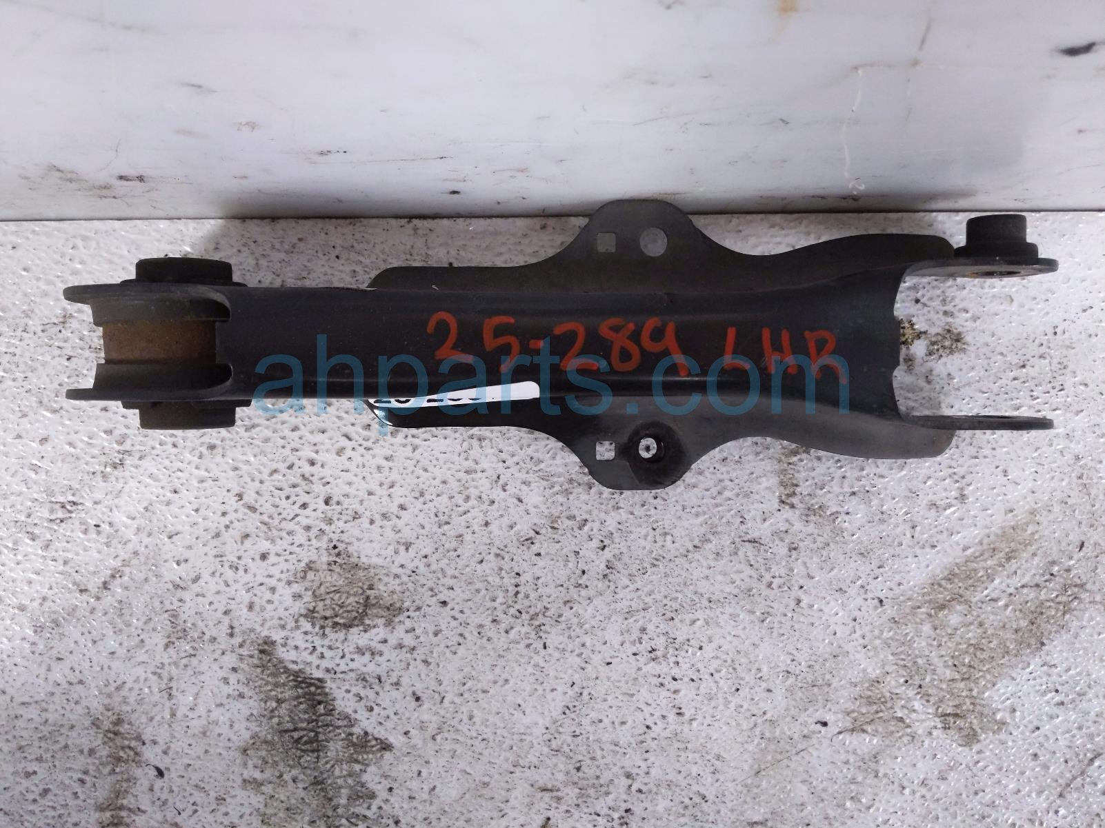 Acura RR/LH FORWARD UPPER CONTROL ARM -