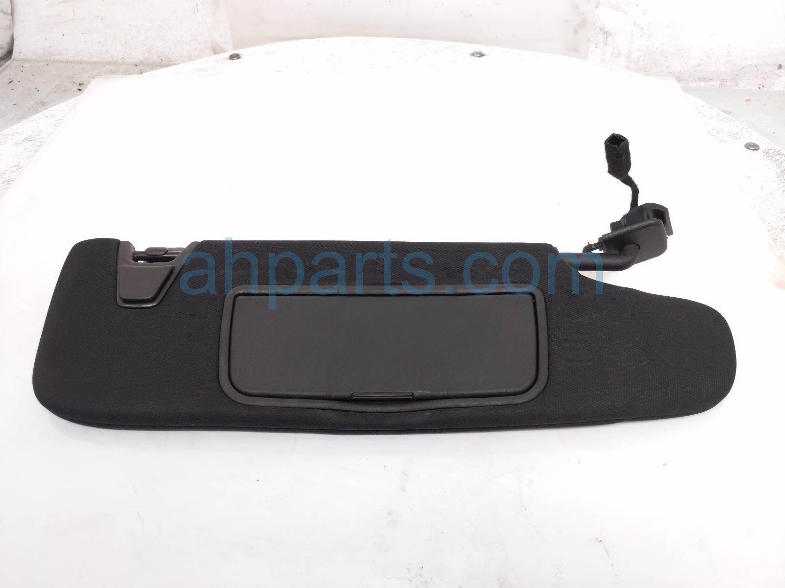 Ford RH SUN VISOR - BLACK Ford RH SUN VISOR - BLACK