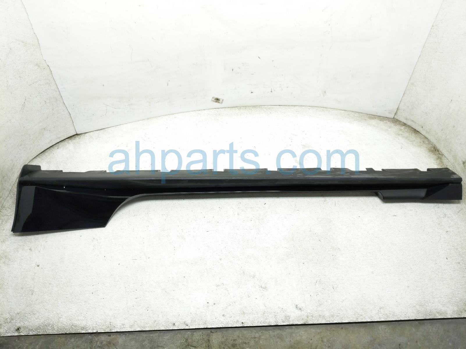 $399 Ford LH SIDE SKIRT / MOLDING - BLACK