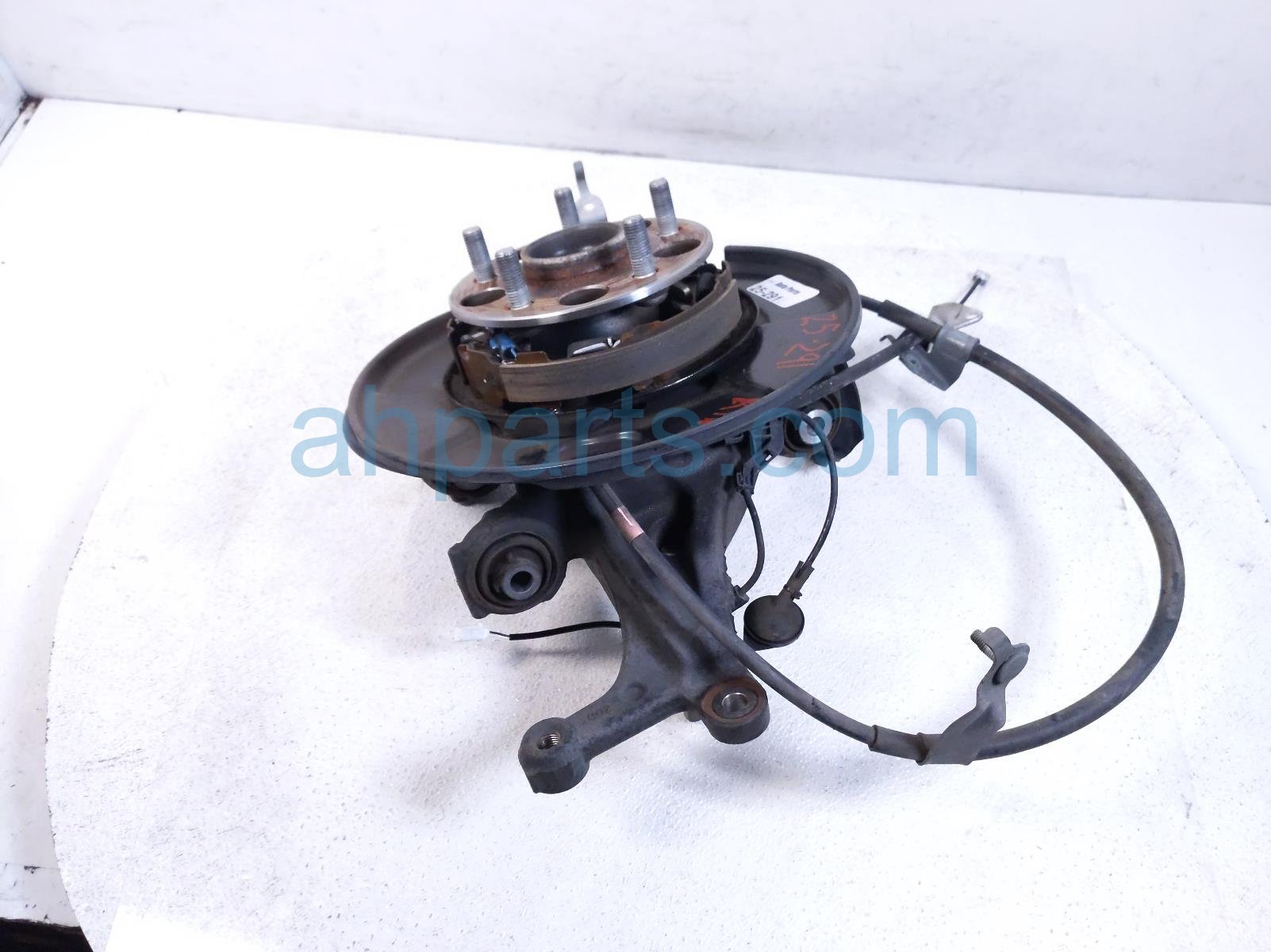 Toyota RR/RH SPINDLE KNUCKLE HUB Toyota RR/RH SPINDLE KNUCKLE HUB