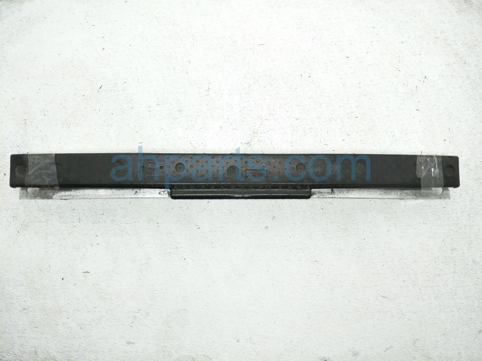 Toyota REAR BUMPER REINFORCEMENT BAR