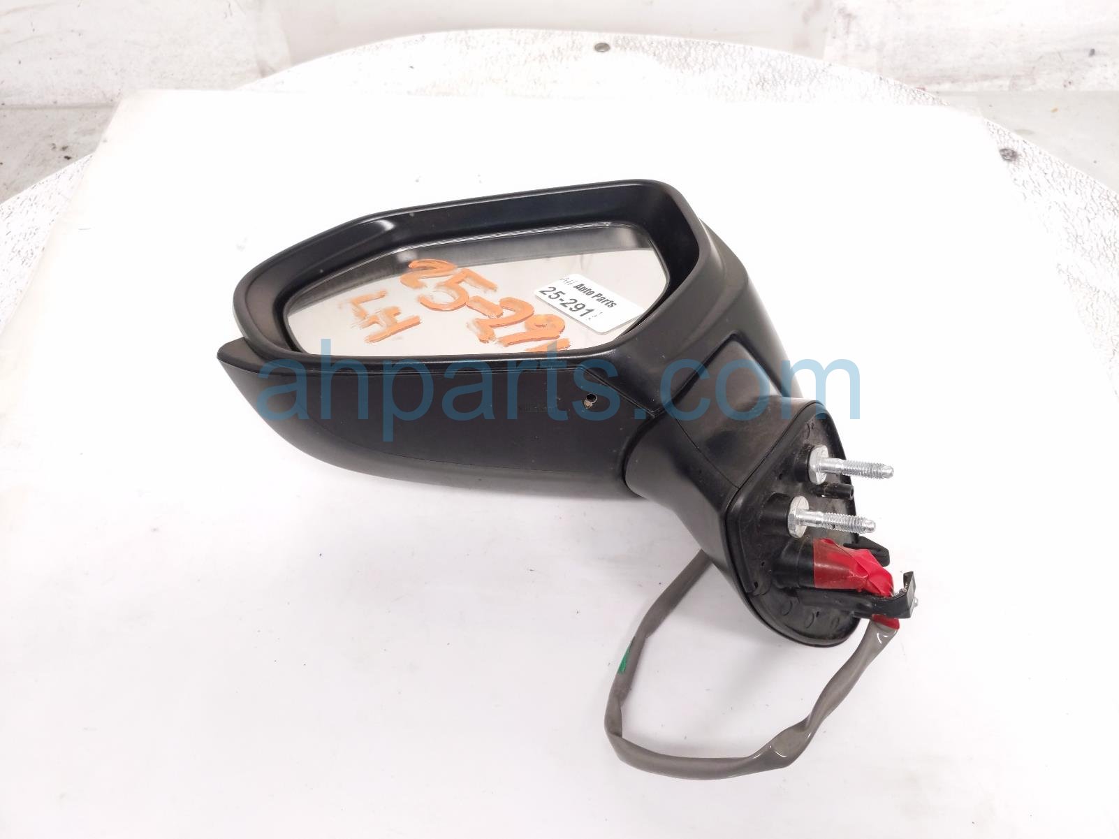 Toyota LH SIDE VIEW MIRROR - WHITE Toyota LH SIDE VIEW MIRROR - WHITE