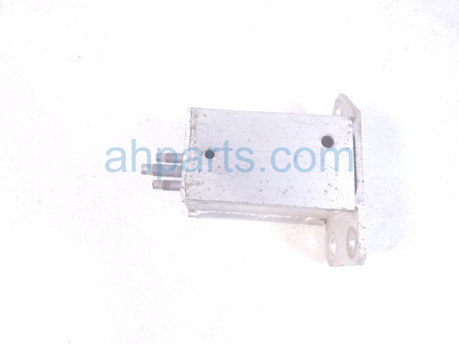 $45 Toyota FR/LH REINFORCEMENT BRACKET $45 Toyota FR/LH REINFORCEMENT BRACKET