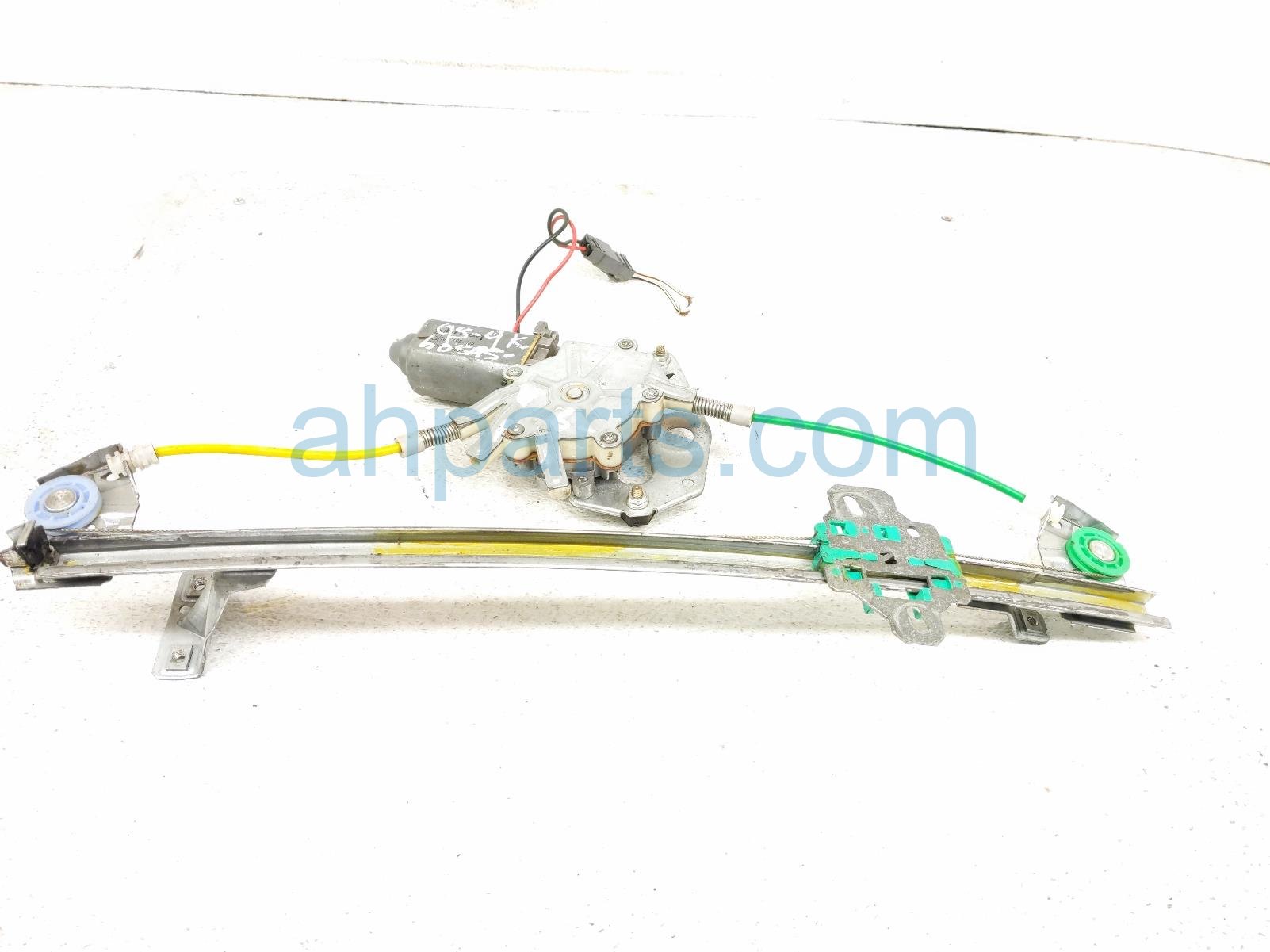 $65 Saab FR/LH WINDOW REGULATOR & MOTOR