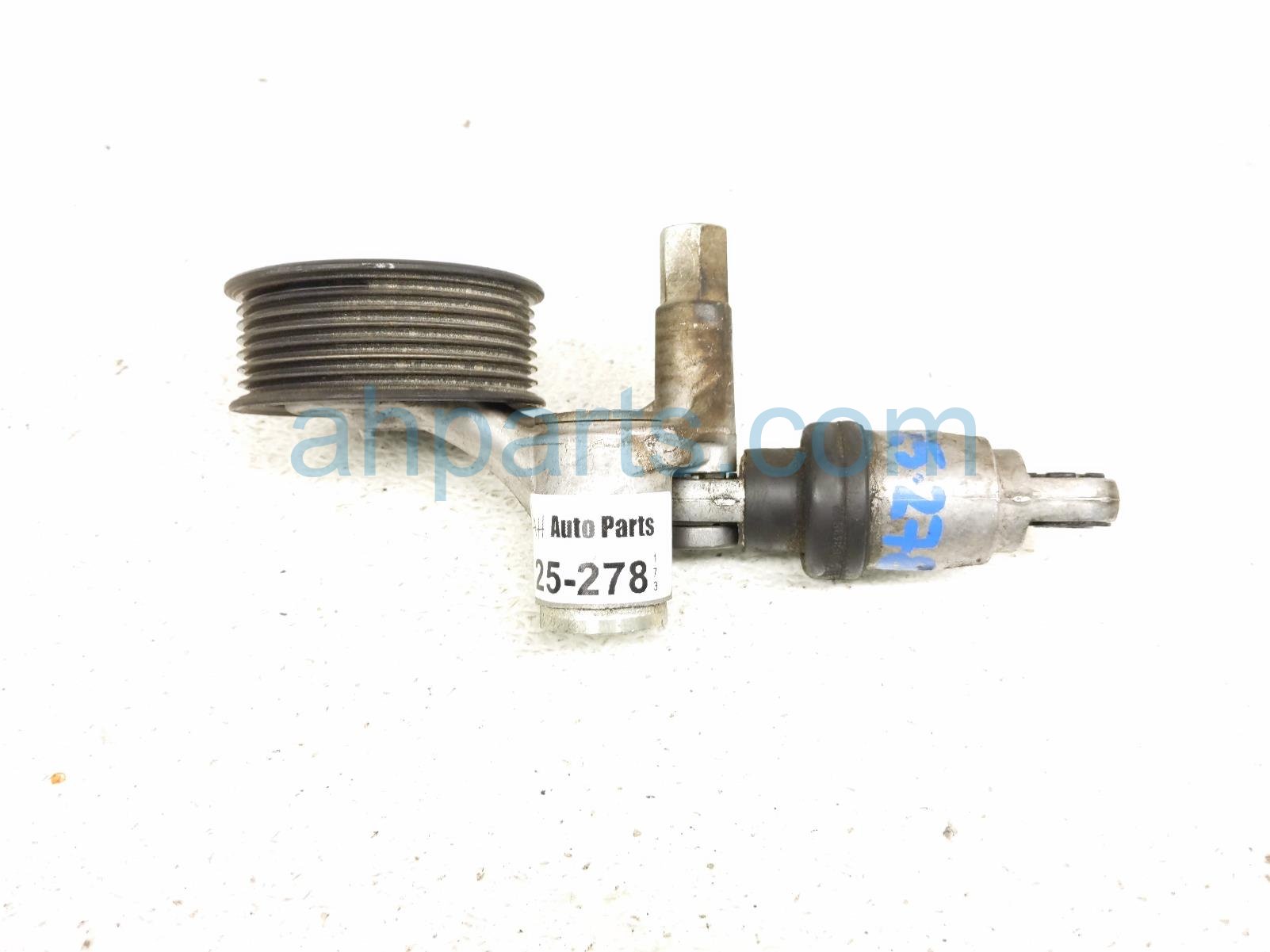 Honda AUTO BELT TENSIONER W/PULLEY - 2.0L