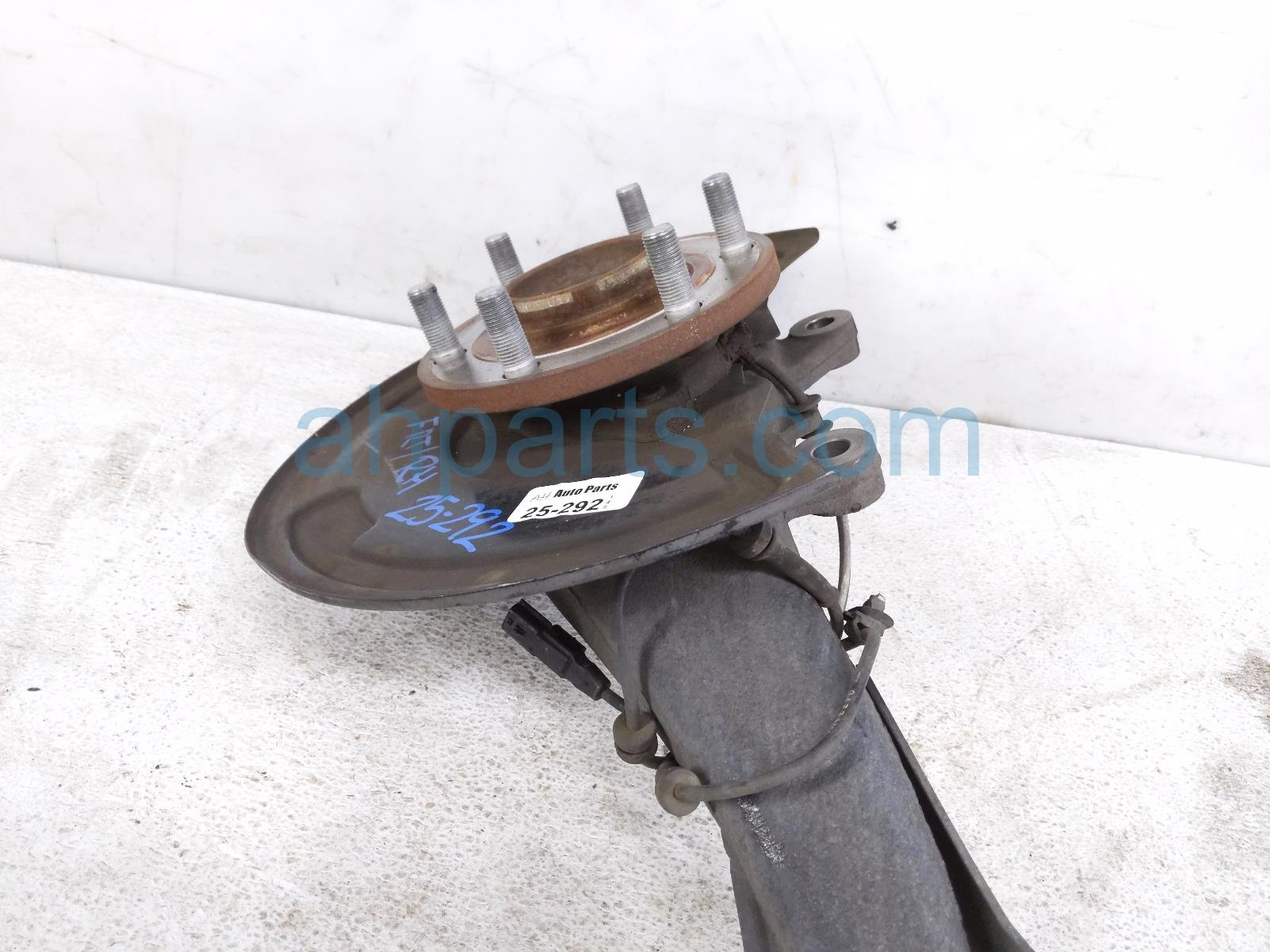 2018 Infiniti Qx80 Front Passenger Spindle Knuckle Hub 40014 1LA0A Replacement 2018 Infiniti Qx80 Front Passenger Spindle Knuckle Hub 40014 1LA0A Replacement thumbnail