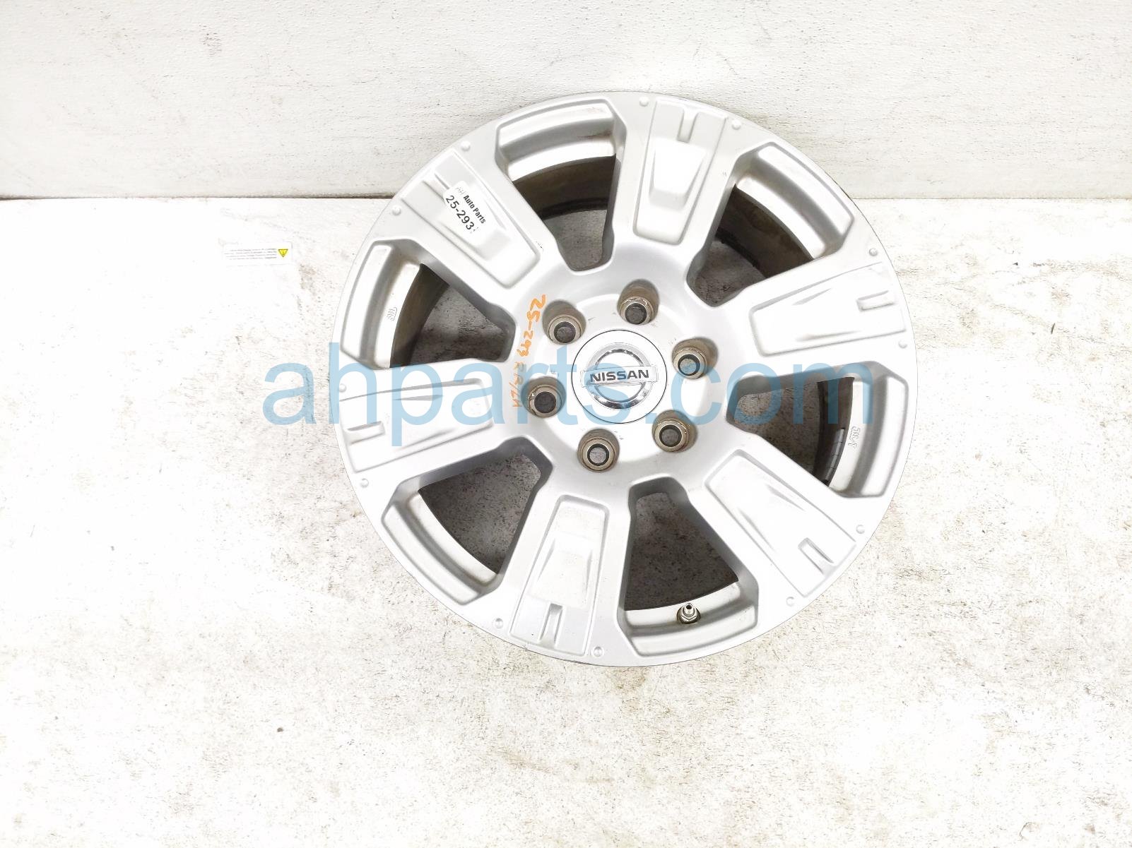 $75 Nissan RR/LH WHEEL / RIM