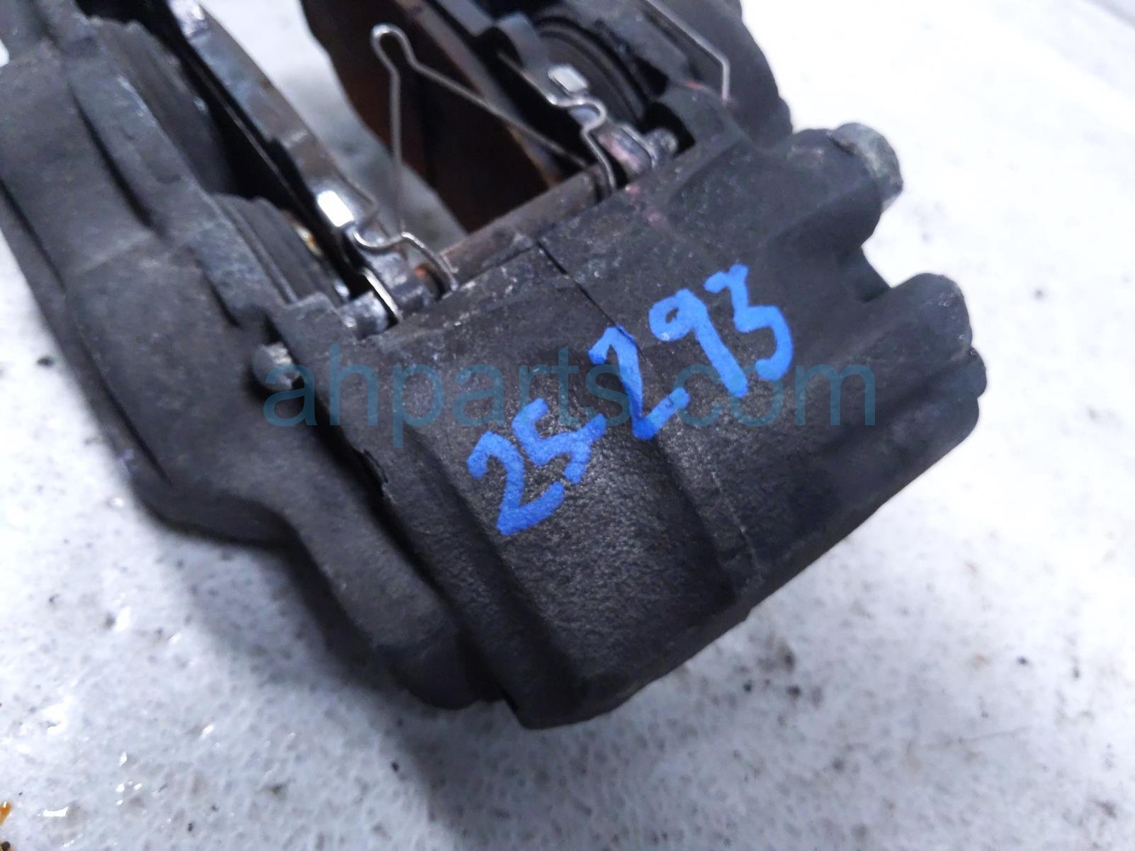 2019 Nissan Titan Core Core Front Driver Brake Caliper 41011 1PA1B Replacement 2019 Nissan Titan Core Core Front Driver Brake Caliper 41011 1PA1B Replacement thumbnail