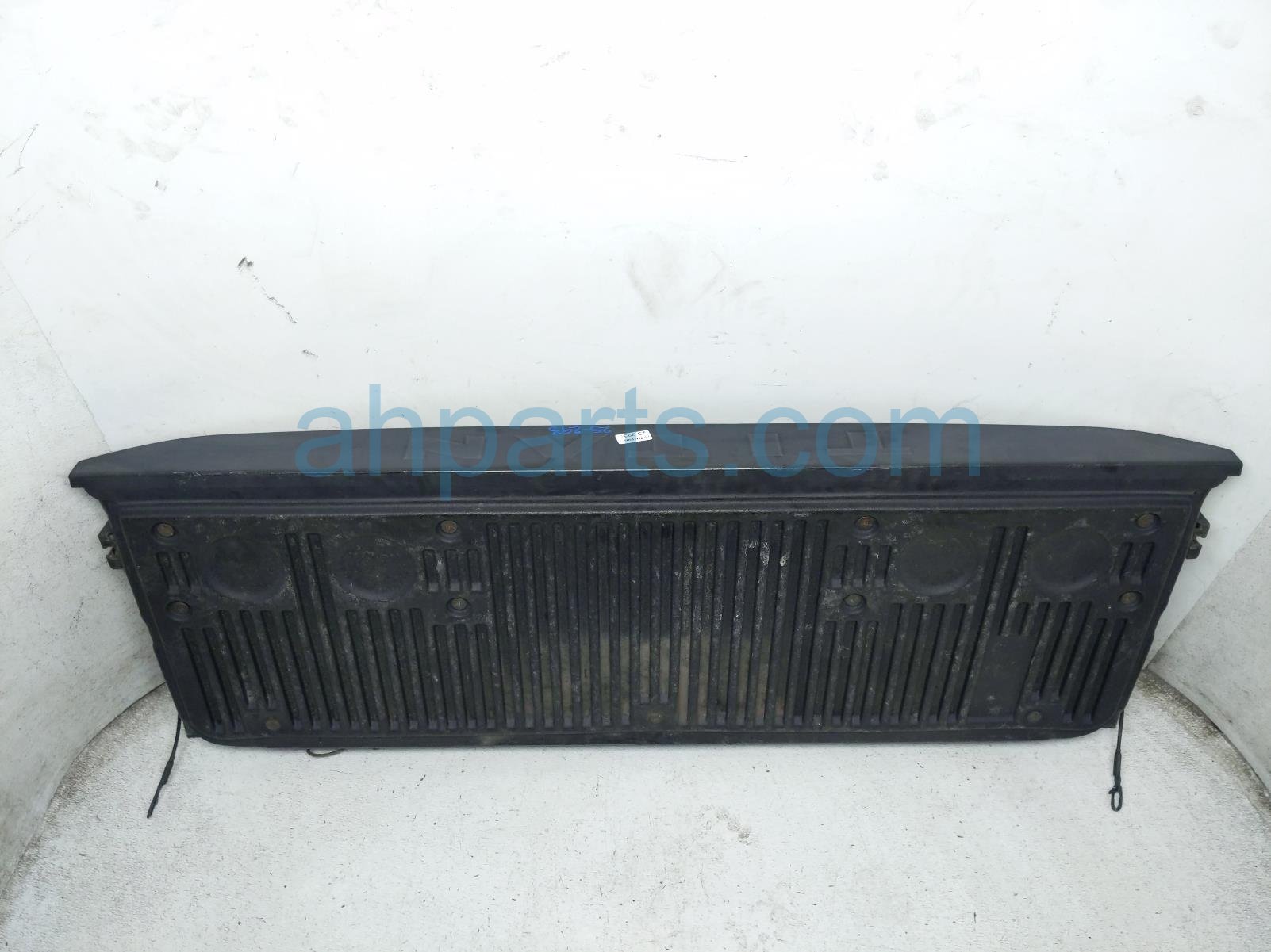 2019 Nissan Titan Deck Trunk Lid Lift Gate / Tail Gate Black 93400 EZ01A Replacement 2019 Nissan Titan Deck Trunk Lid Lift Gate / Tail Gate Black 93400 EZ01A Replacement thumbnail