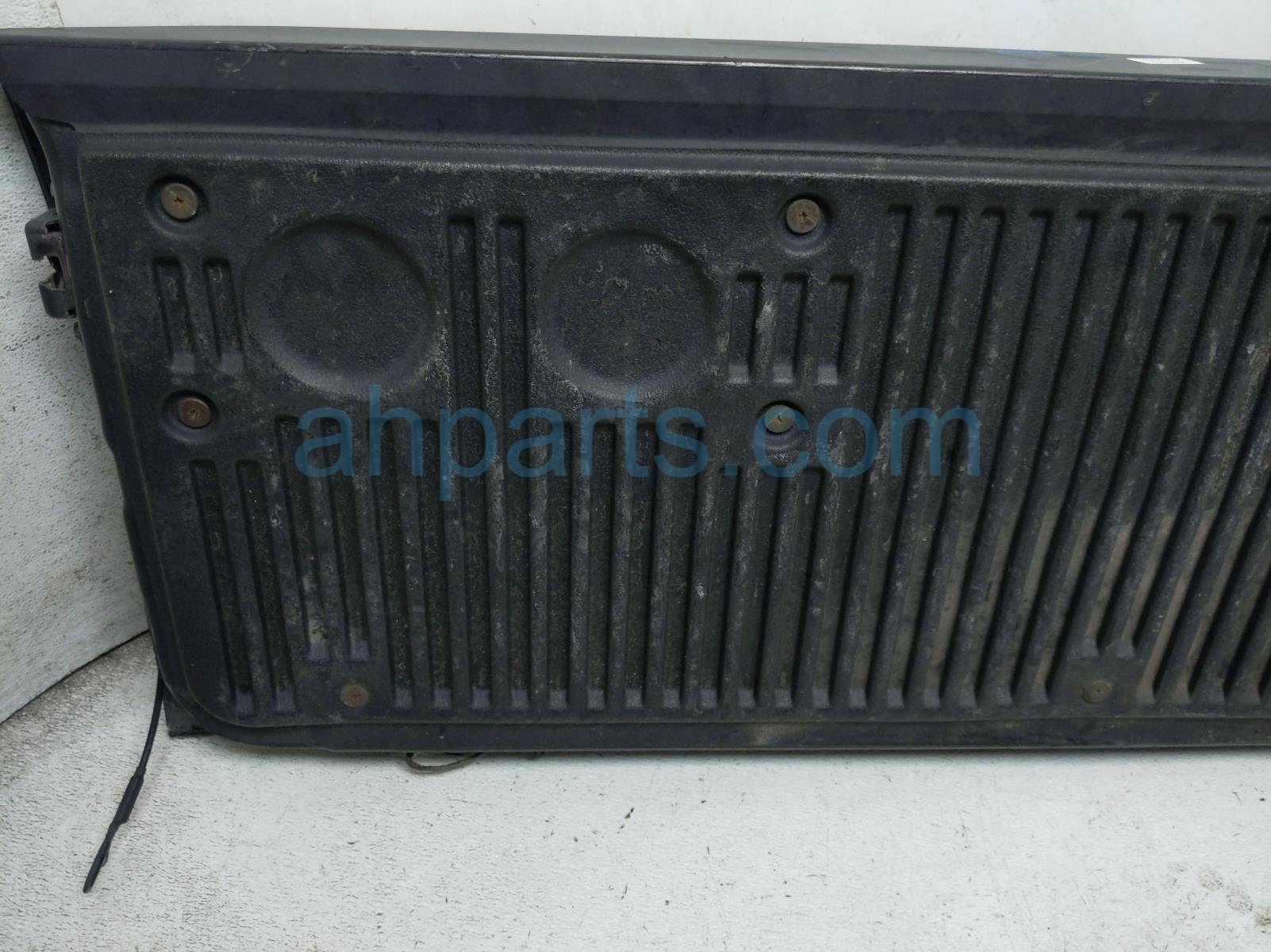 2019 Nissan Titan Deck Trunk Lid Lift Gate / Tail Gate Black 93400 EZ01A Replacement 2019 Nissan Titan Deck Trunk Lid Lift Gate / Tail Gate Black 93400 EZ01A Replacement thumbnail