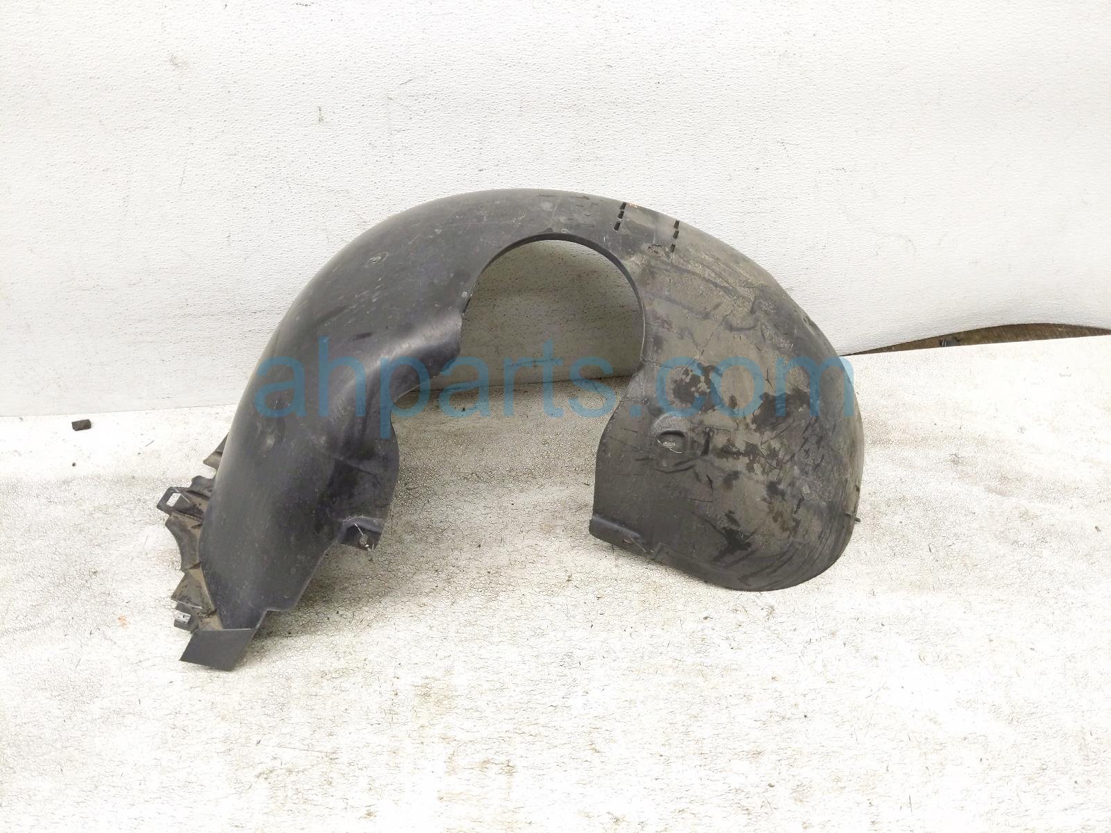 $65 Volkswagen FR/LH INNER FENDER LINER $65 Volkswagen FR/LH INNER FENDER LINER