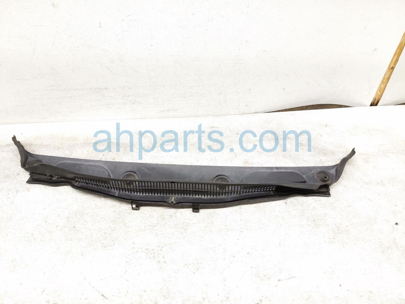 $75 BMW WINDSHIELD COWL GRILLE PANEL $75 BMW WINDSHIELD COWL GRILLE PANEL