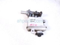$60 Toyota BRAKE MASTER CYLINDER W/RESERVOIR $60 Toyota BRAKE MASTER CYLINDER W/RESERVOIR