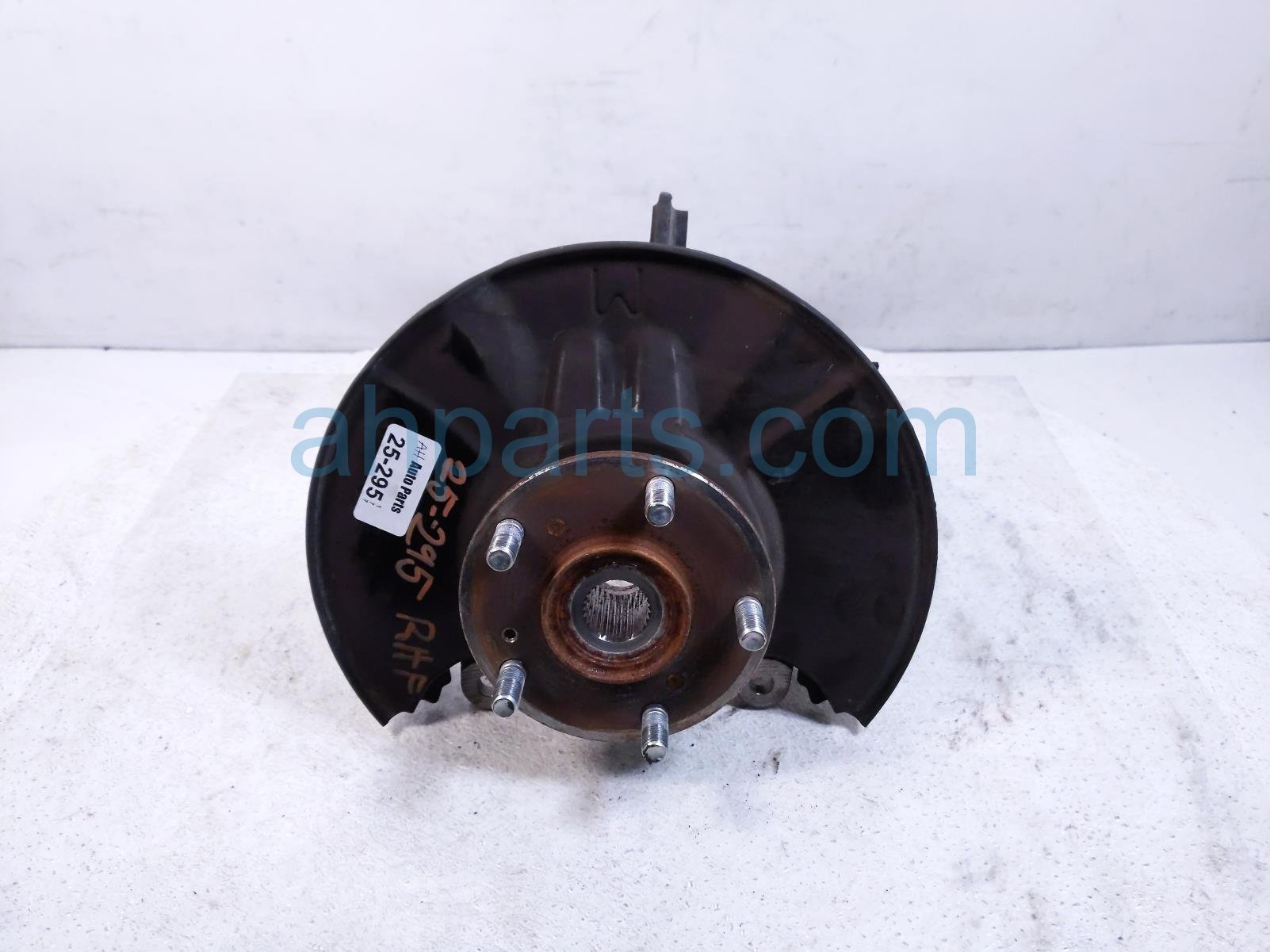 Honda FR/RH SPINDLE KNUCKLE HUB Honda FR/RH SPINDLE KNUCKLE HUB