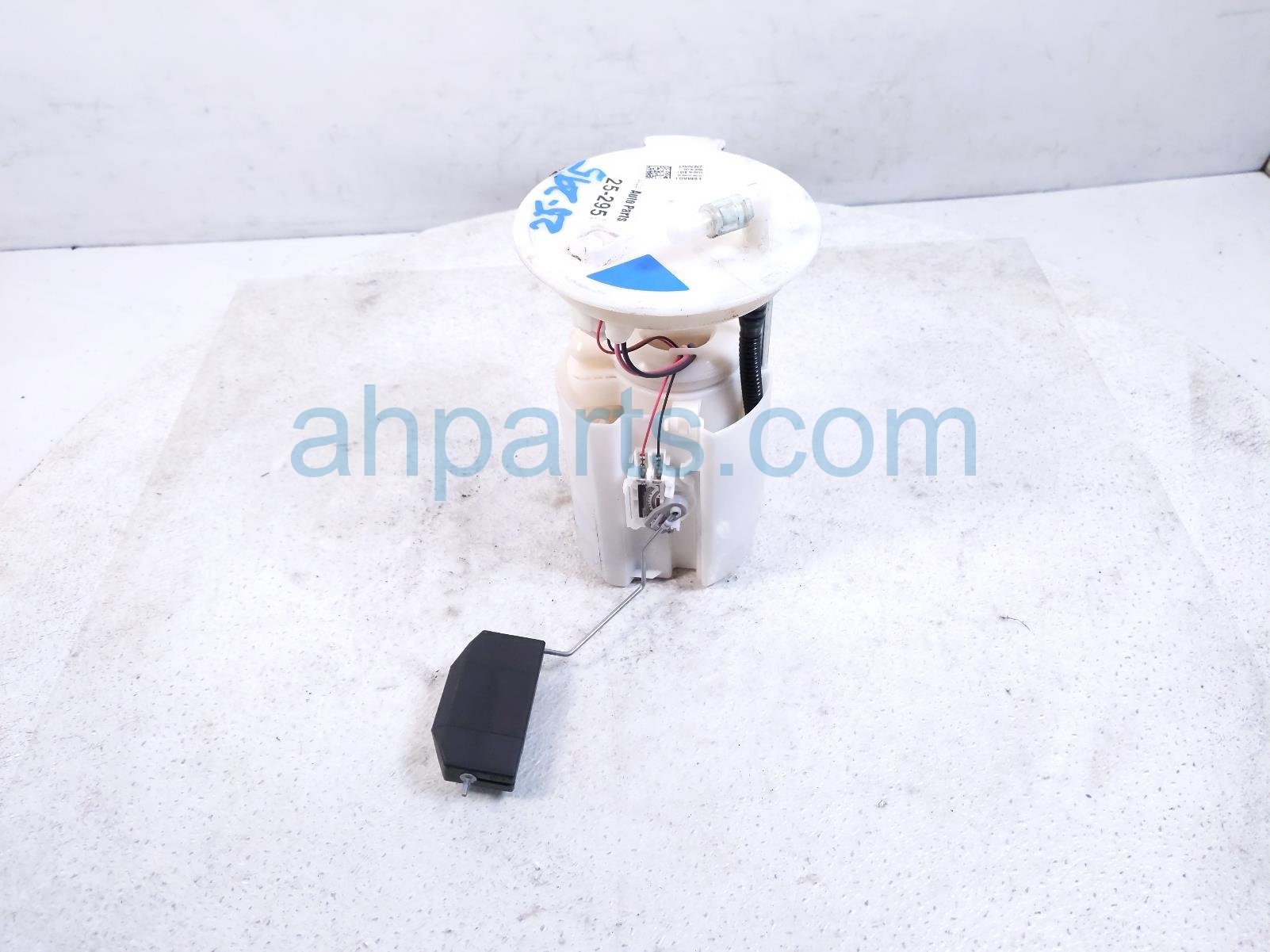 $95 Honda GAS / FUEL PUMP (TANK MOUNTED)