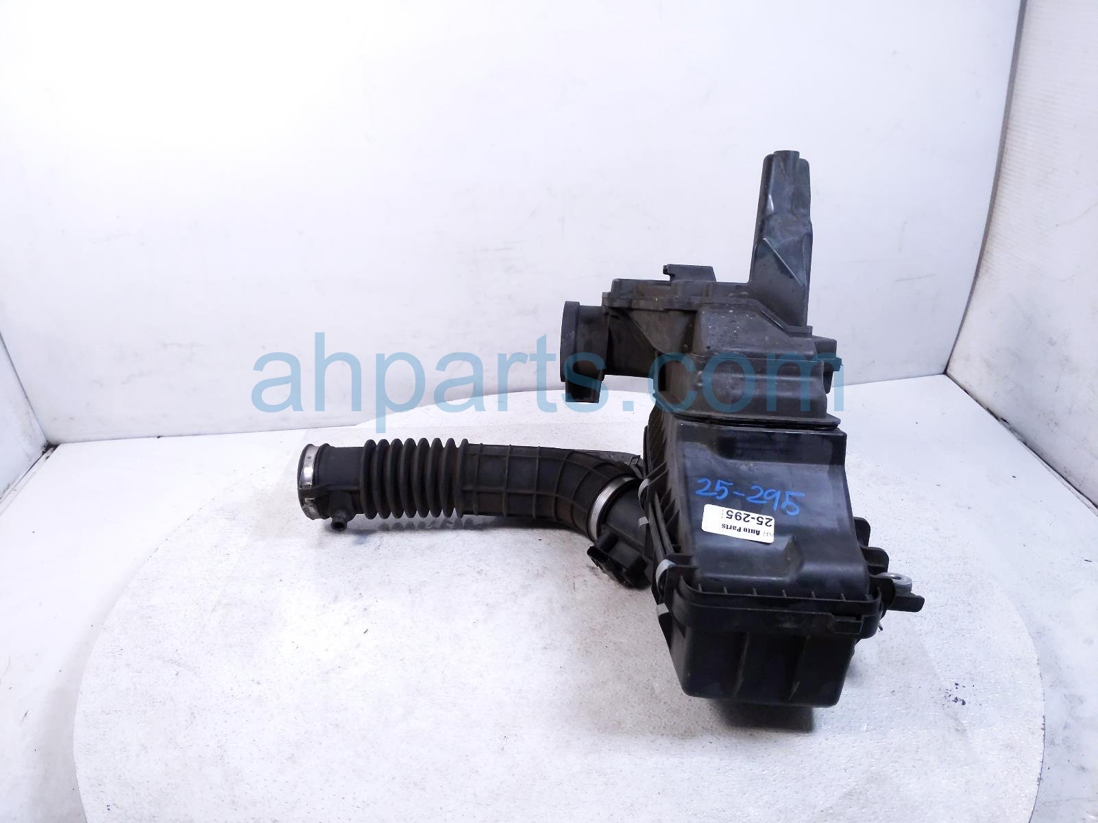 Honda AIR CLEANER INTAKE BOX Honda AIR CLEANER INTAKE BOX