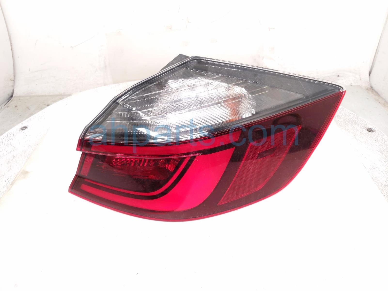 Honda RH TAIL LAMP (ON BODY) Honda RH TAIL LAMP (ON BODY)