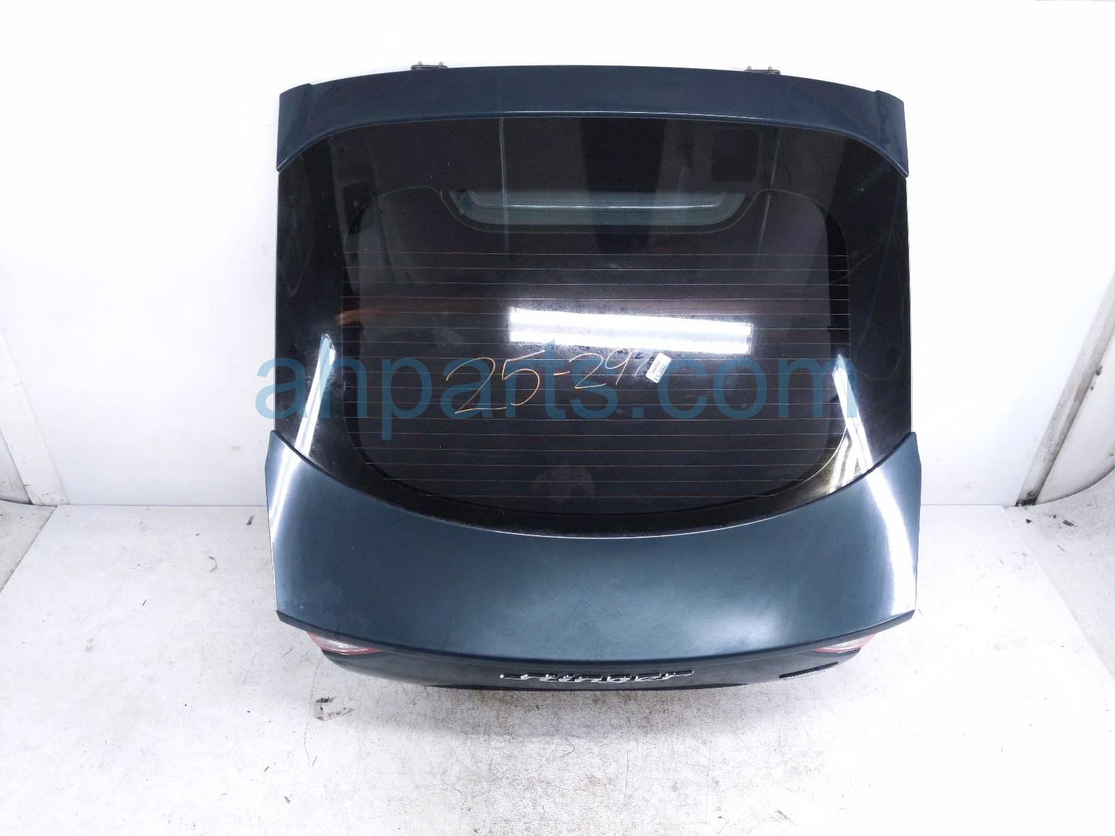 Kia LIFT GATE / TAIL GATE - GREEN Kia LIFT GATE / TAIL GATE - GREEN