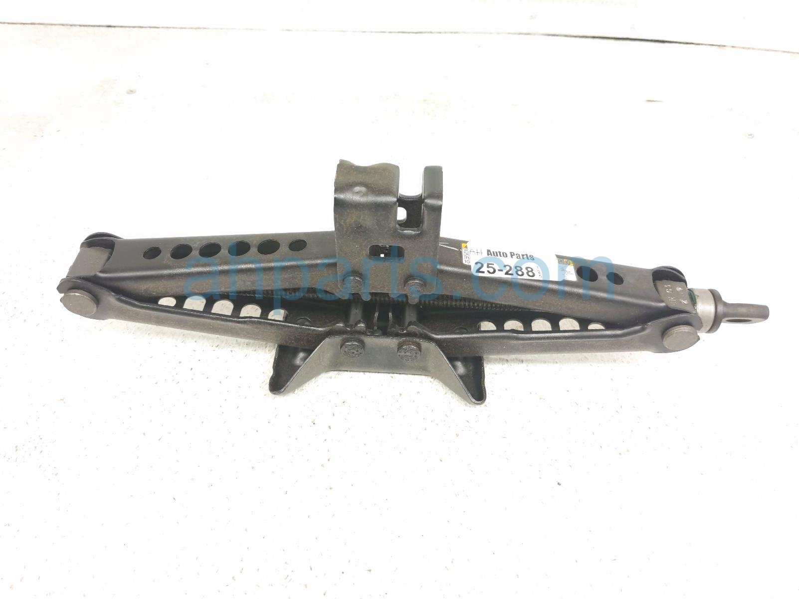 Toyota SCISSOR JACK Toyota SCISSOR JACK