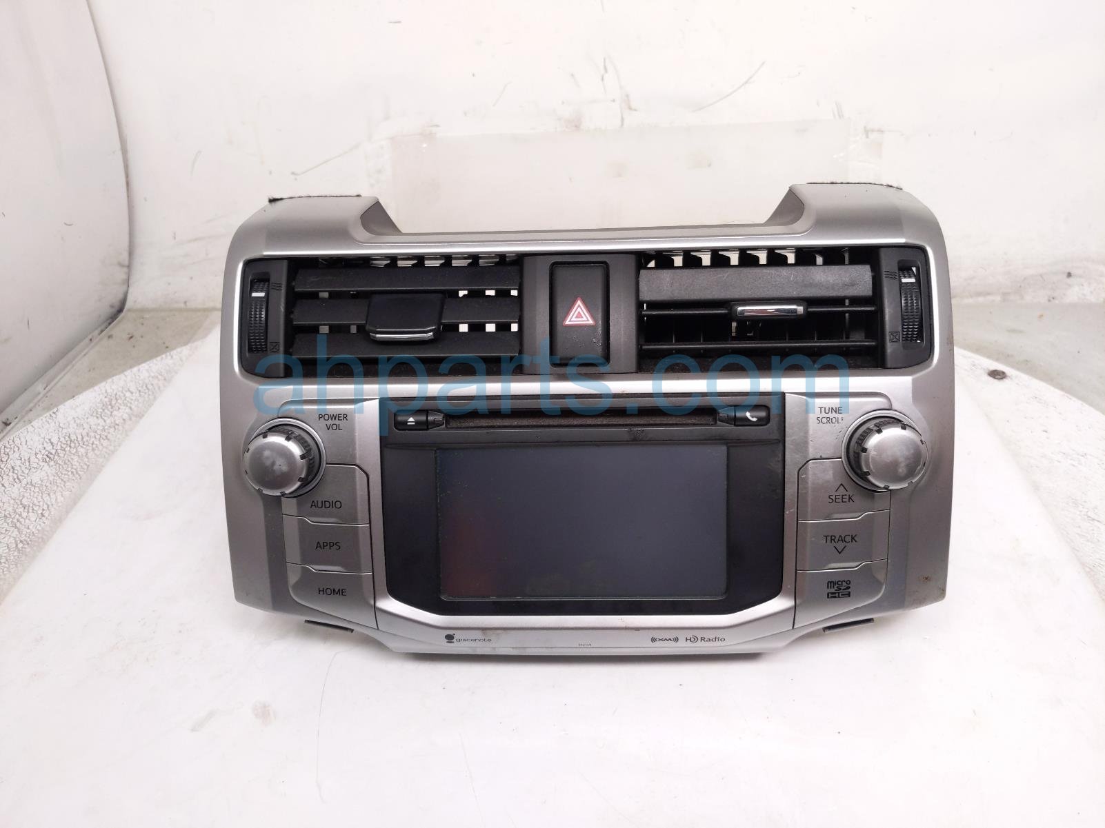 Toyota RADIO RECEIVER & DISPLAY SCREEN Toyota RADIO RECEIVER & DISPLAY SCREEN
