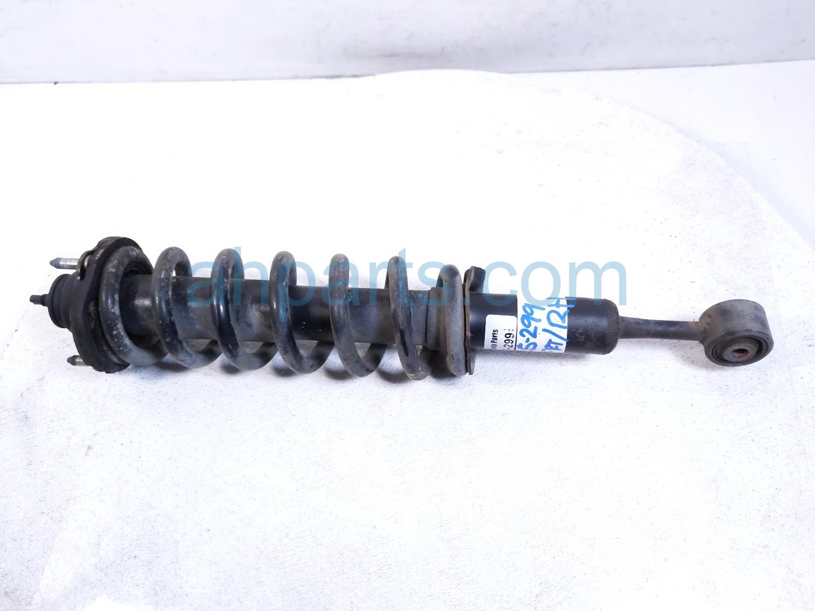 Toyota FR/RH STRUT ABSORBER + SPRING Toyota FR/RH STRUT ABSORBER + SPRING