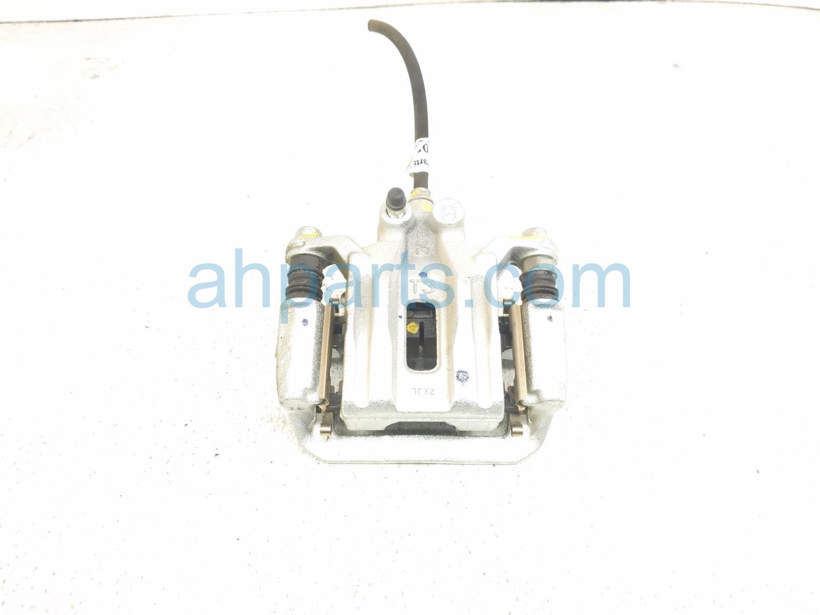 Nissan CORE RR/RH BRAKE CALIPER Nissan CORE RR/RH BRAKE CALIPER