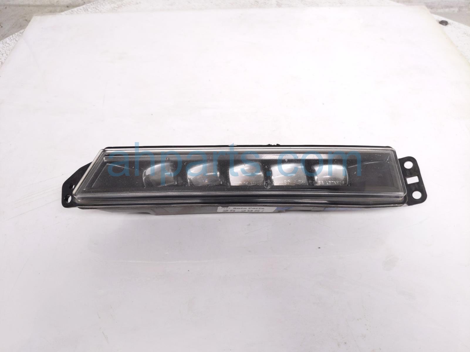 Honda RH FOG LAMP / LIGHT - LED Honda RH FOG LAMP / LIGHT - LED