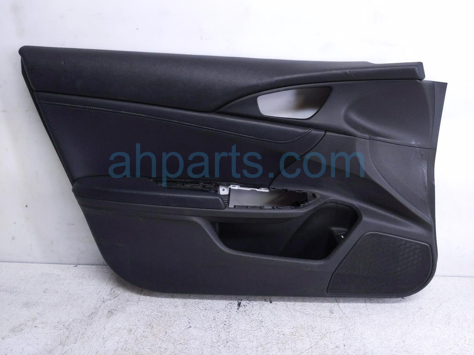 Honda FR/LH INTERIOR DOOR PANEL - BLACK Honda FR/LH INTERIOR DOOR PANEL - BLACK