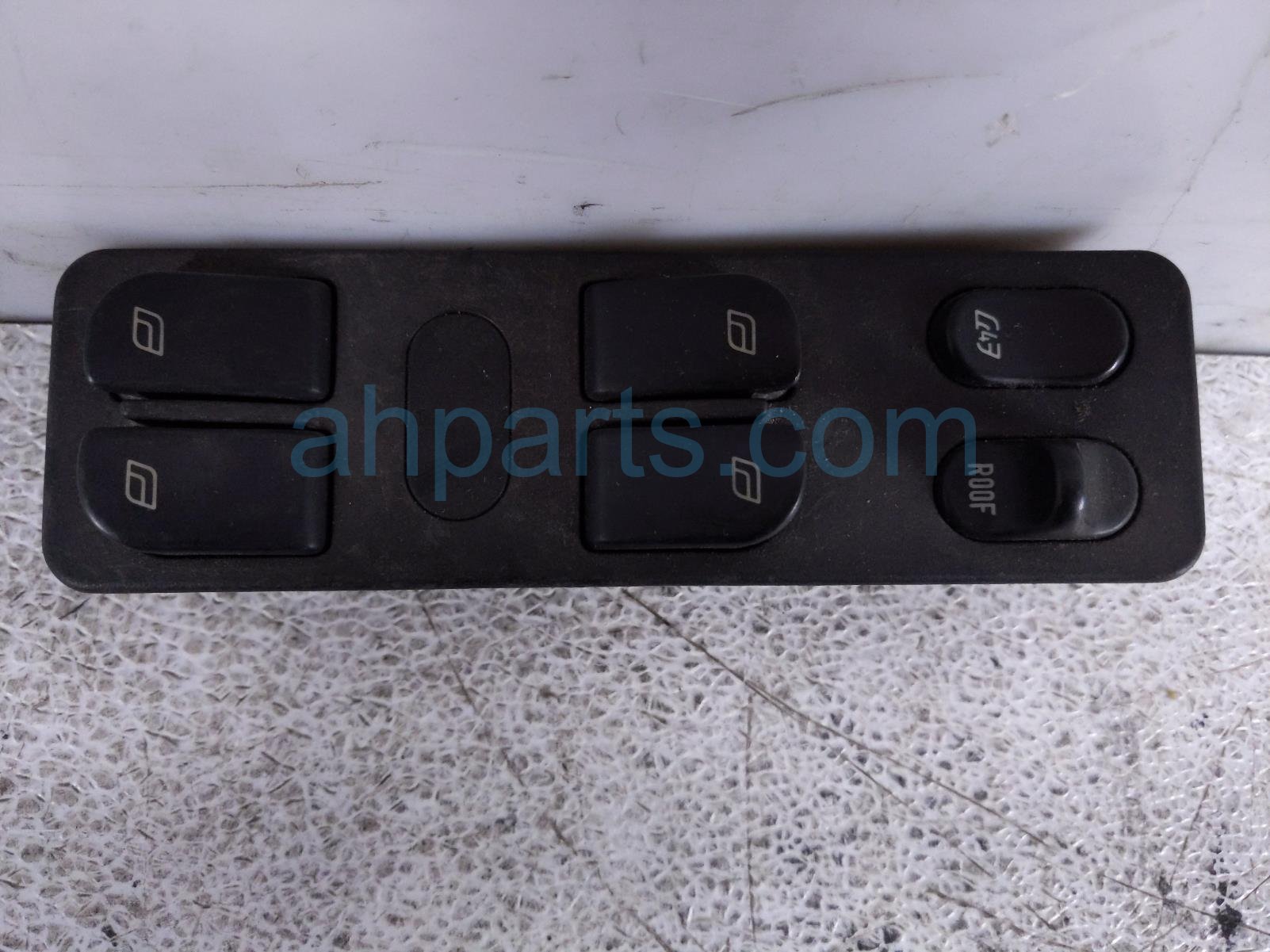 $75 Saab MASTER WINDOW CONTROL SWITCH LH $75 Saab MASTER WINDOW CONTROL SWITCH LH