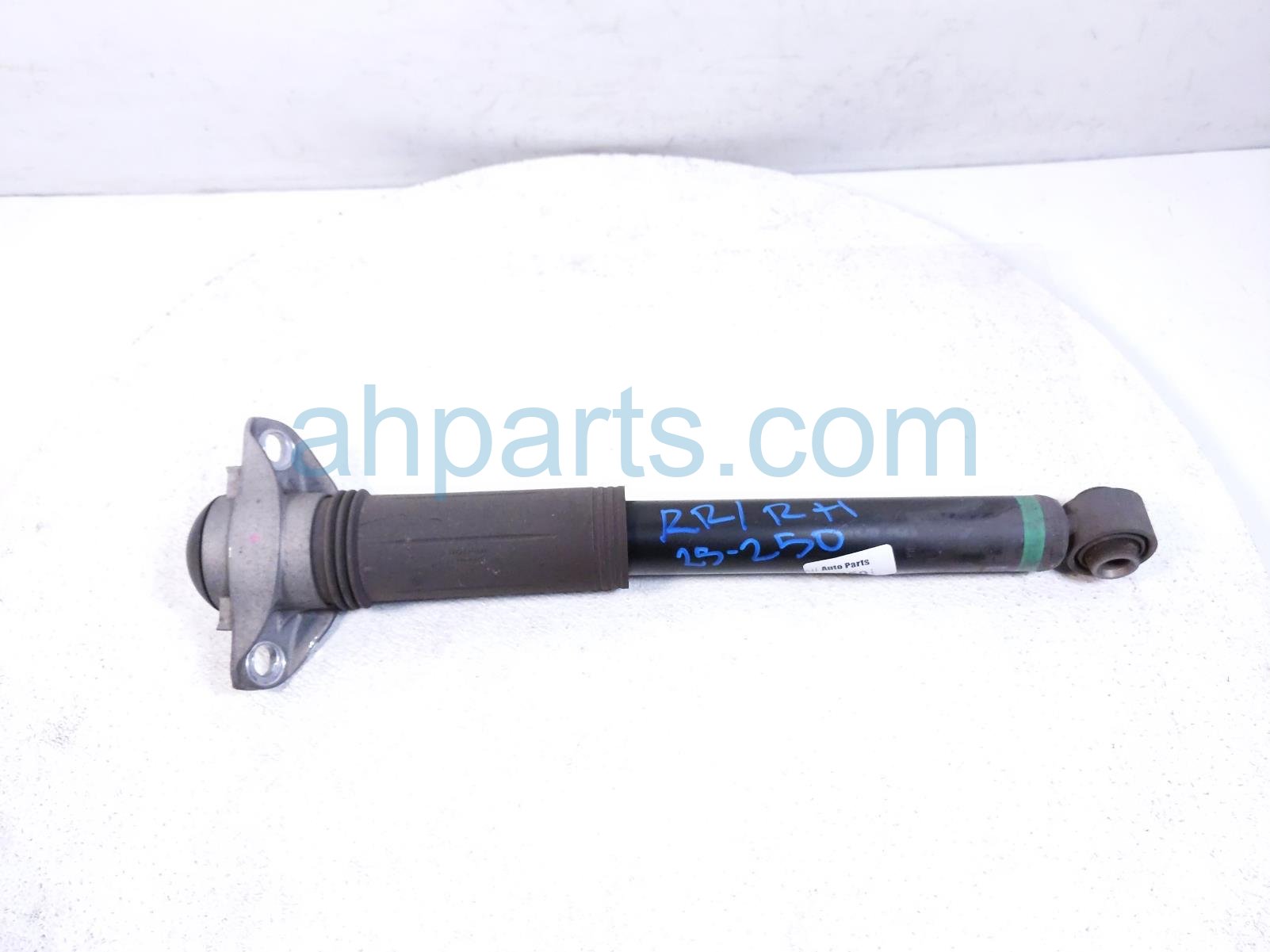 $35 Toyota RR/RH SHOCK ABSORBER