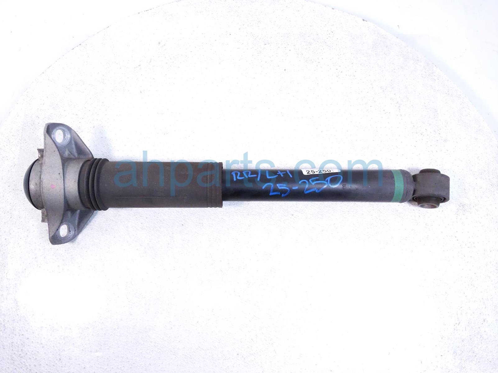 $35 Toyota RR/LH SHOCK ABSORBER $35 Toyota RR/LH SHOCK ABSORBER