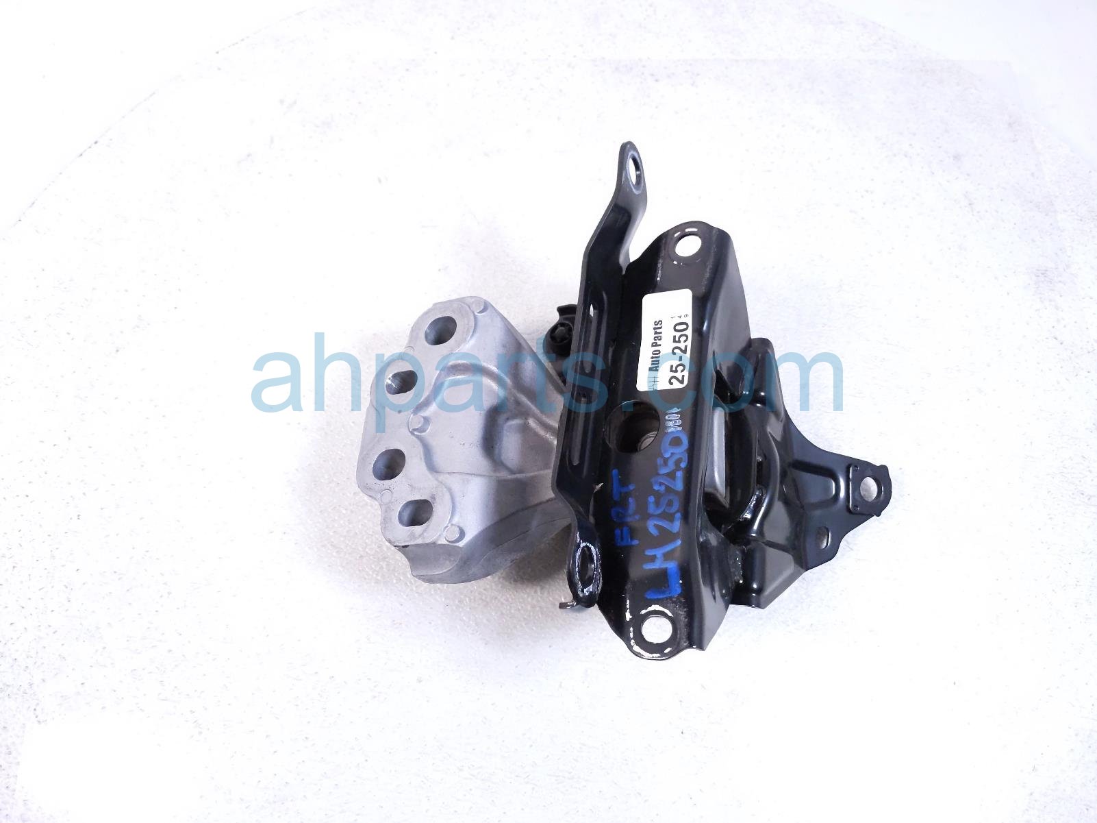 $125 Toyota LH ENGINE INSULATOR MOUNT - 1.6L $125 Toyota LH ENGINE INSULATOR MOUNT - 1.6L