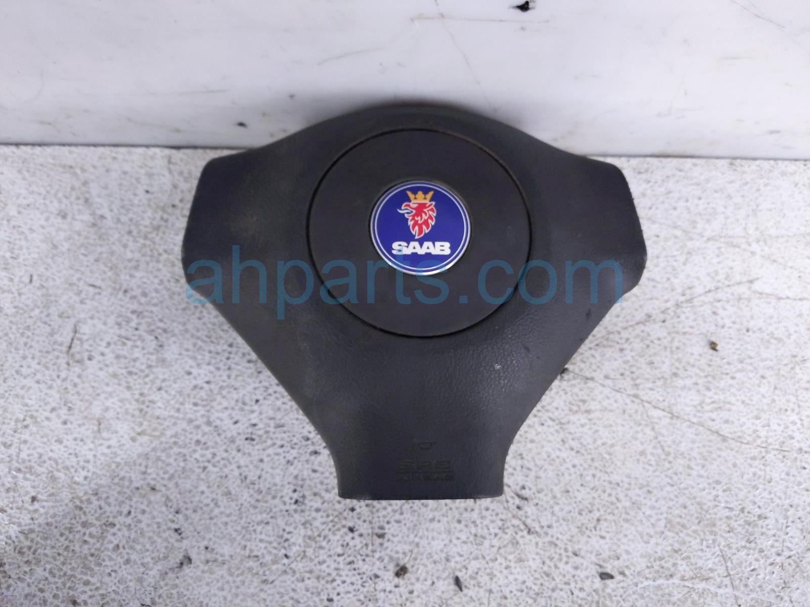 $125 Saab DRIVER WHEEL AIRBAG