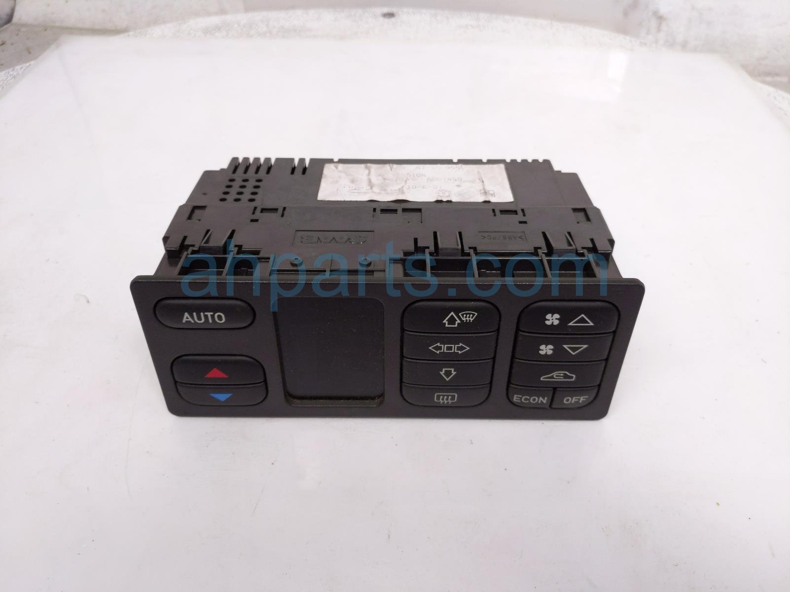 $75 Saab A/C HEATER CLIMATE CONTROL(ON DASH) $75 Saab A/C HEATER CLIMATE CONTROL(ON DASH)