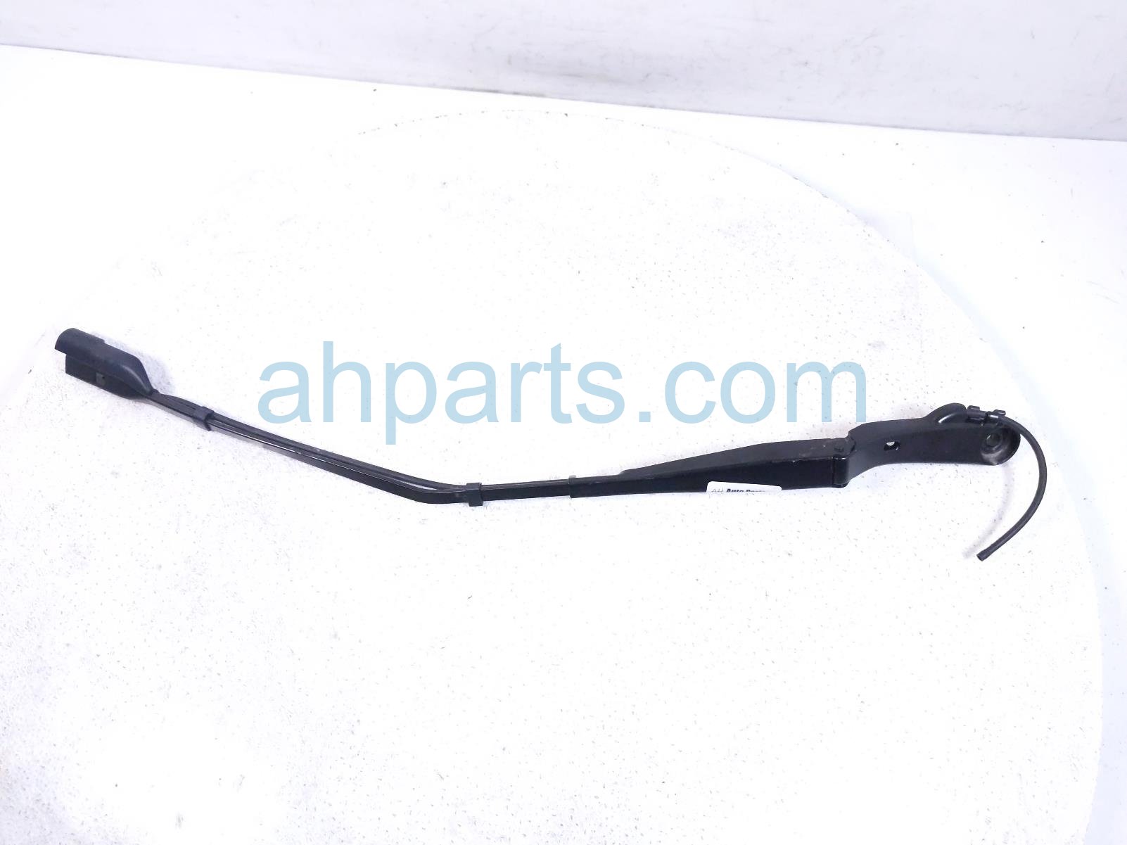 Honda RH WINDSHIELD WIPER ARM Honda RH WINDSHIELD WIPER ARM