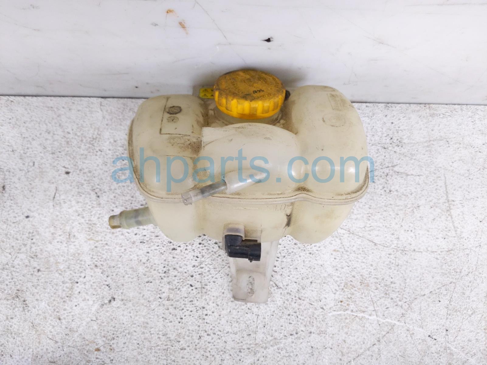 $29 Saab COOLANT OVERFLOW RESERVOIR TANK $29 Saab COOLANT OVERFLOW RESERVOIR TANK