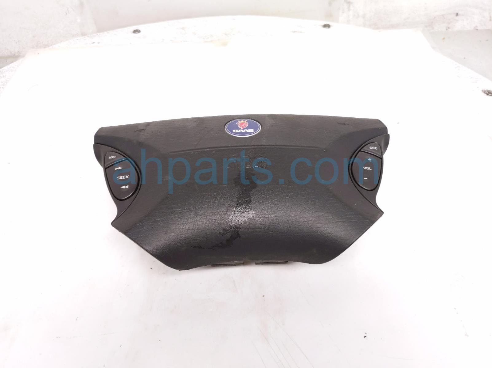 $95 Saab DRIVER WHEEL AIRBAG