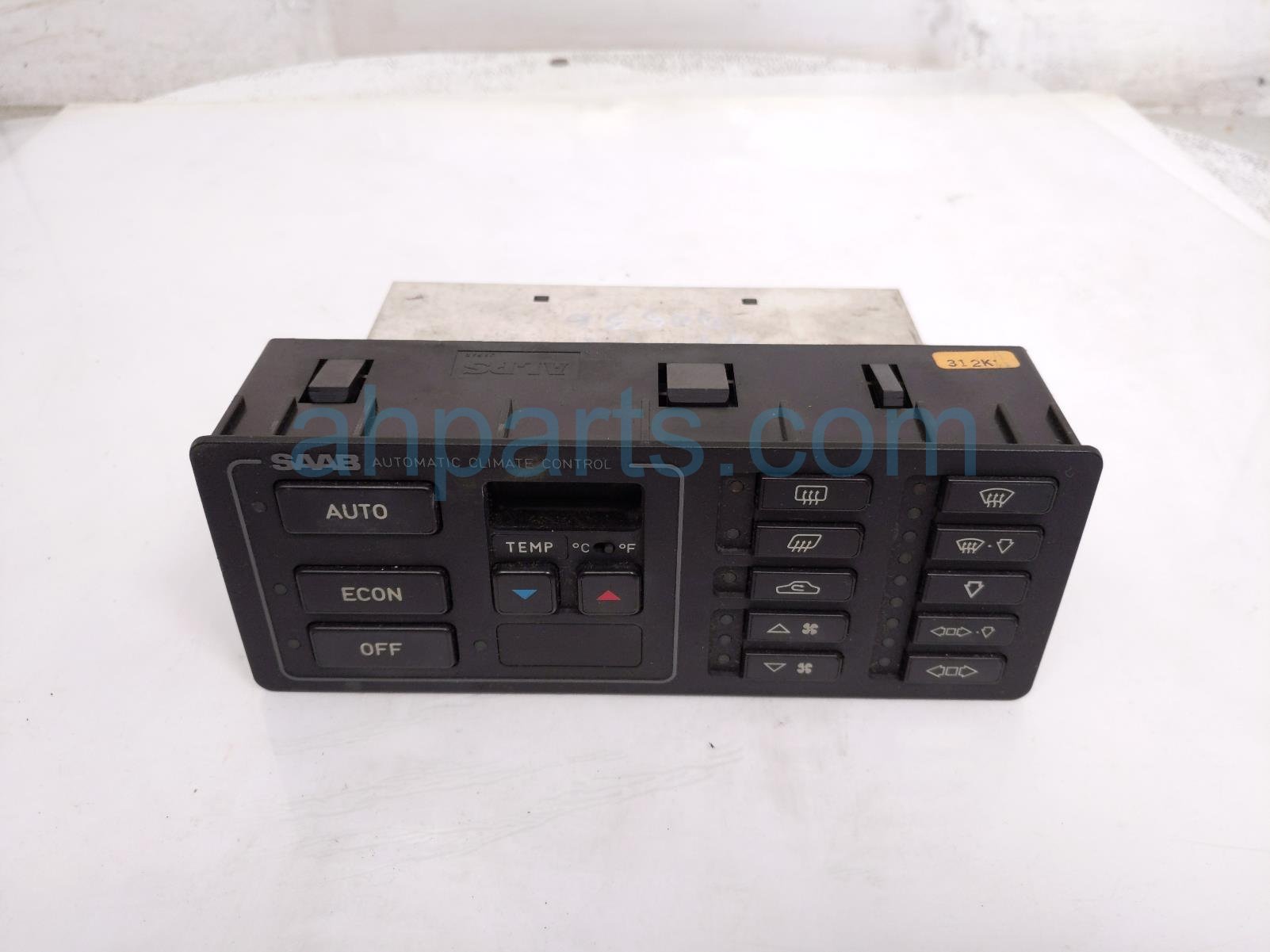 $95 Saab A/C CLIMATE CONTROL- AUTO - ON DASH $95 Saab A/C CLIMATE CONTROL- AUTO - ON DASH