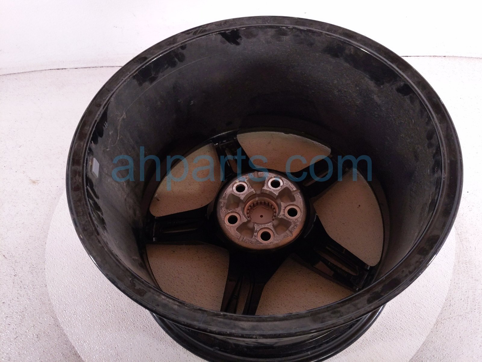 2024 Chevy Corvette Rear Passenger Wheel / Rim 84785087 Replacement 2024 Chevy Corvette Rear Passenger Wheel / Rim 84785087 Replacement thumbnail