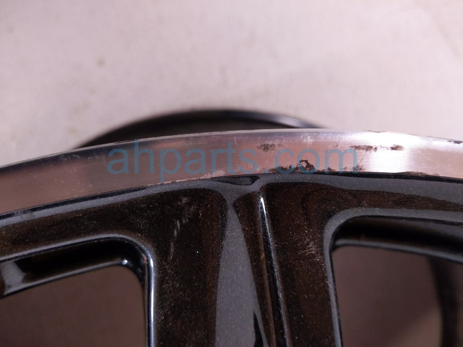 2024 Chevy Corvette Rear Passenger Wheel / Rim 84785087 Replacement 2024 Chevy Corvette Rear Passenger Wheel / Rim 84785087 Replacement thumbnail