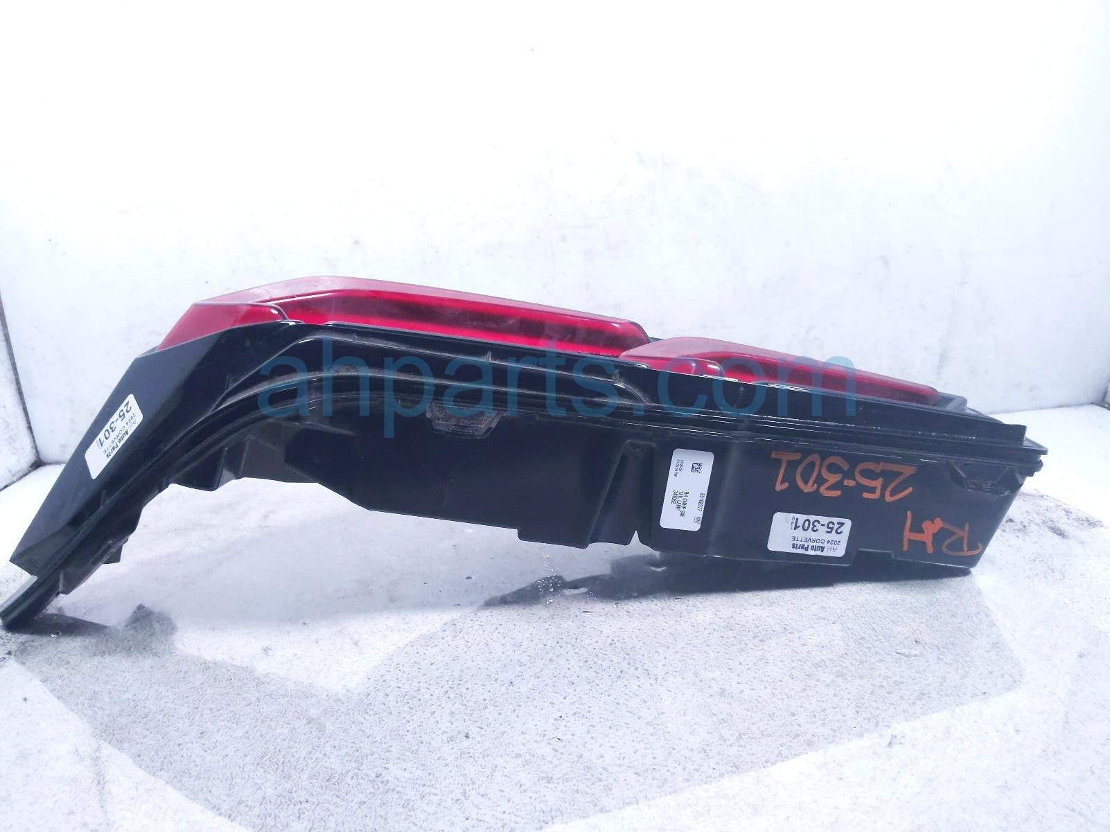2024 Chevy Corvette Light / Rear Passenger Tail Lamp (on Body) 85108377 Replacement 2024 Chevy Corvette Light / Rear Passenger Tail Lamp (on Body) 85108377 Replacement thumbnail