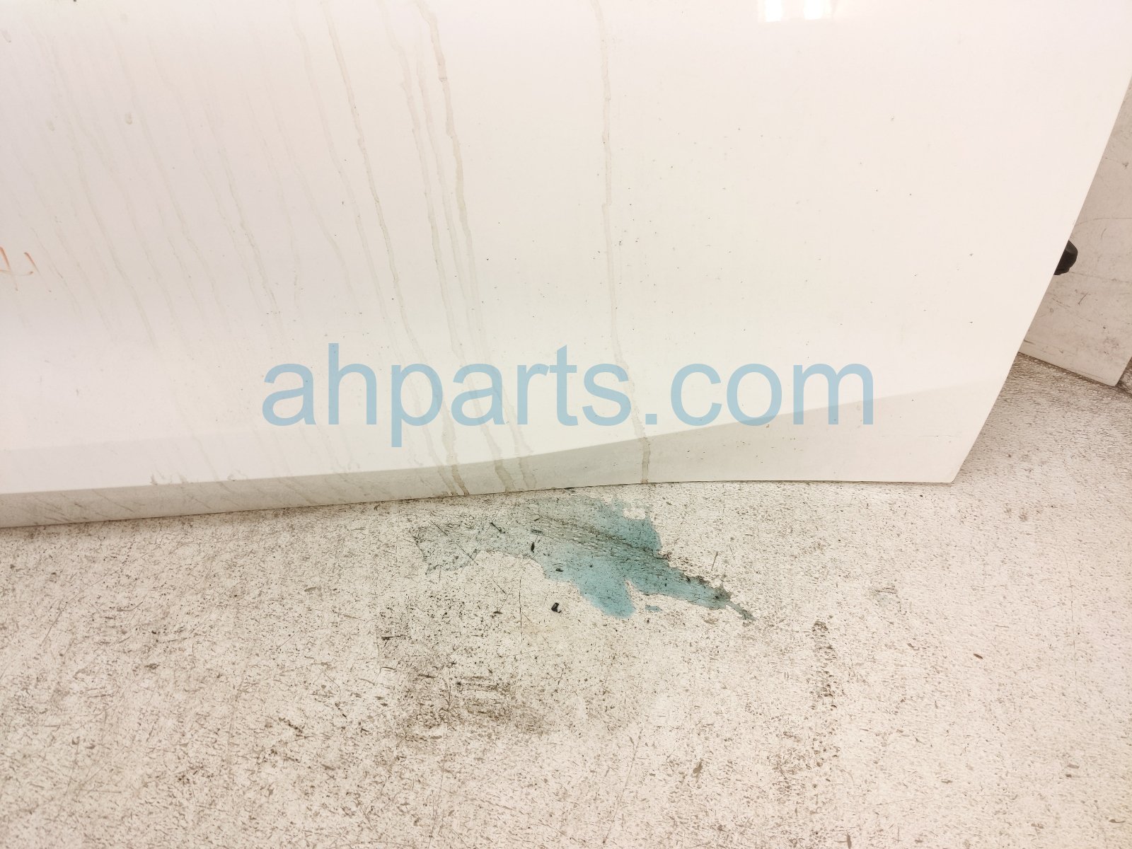 2024 Chevy Corvette Front Passenger Door White No Mirror/trim 85093409 Replacement 2024 Chevy Corvette Front Passenger Door White No Mirror/trim 85093409 Replacement thumbnail