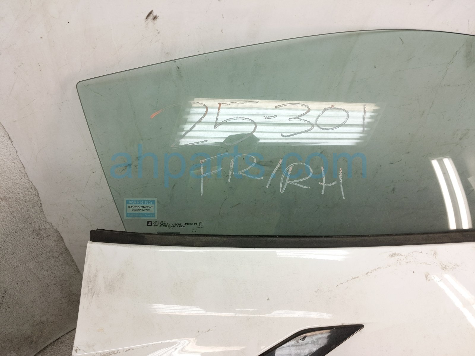 2024 Chevy Corvette Front Passenger Door White No Mirror/trim 85093409 Replacement 2024 Chevy Corvette Front Passenger Door White No Mirror/trim 85093409 Replacement thumbnail